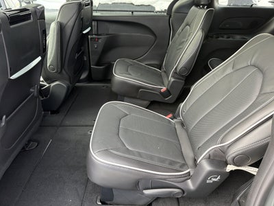 2026 Chrysler Pacifica Limited AWD