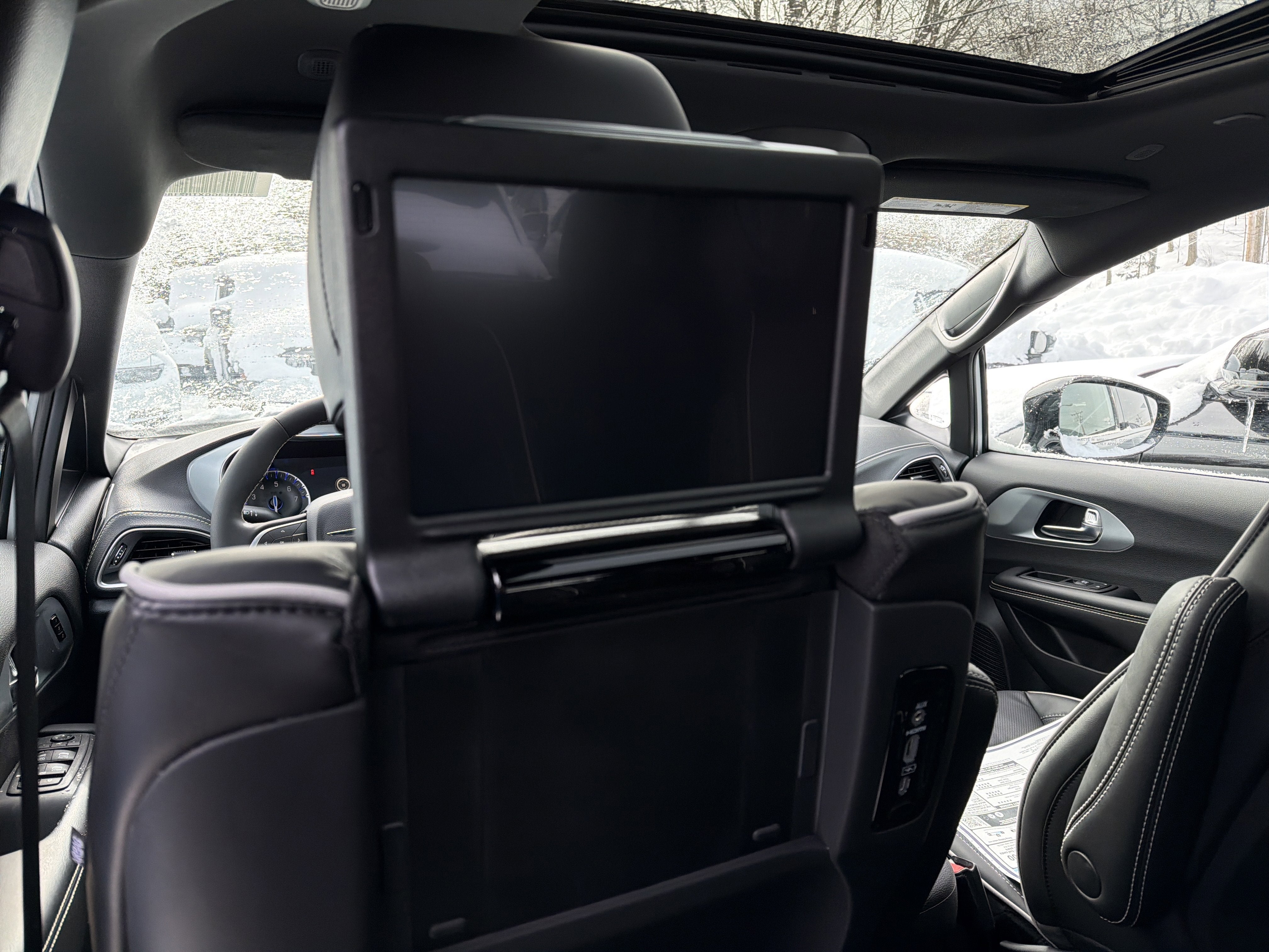 2026 Chrysler Pacifica Limited AWD