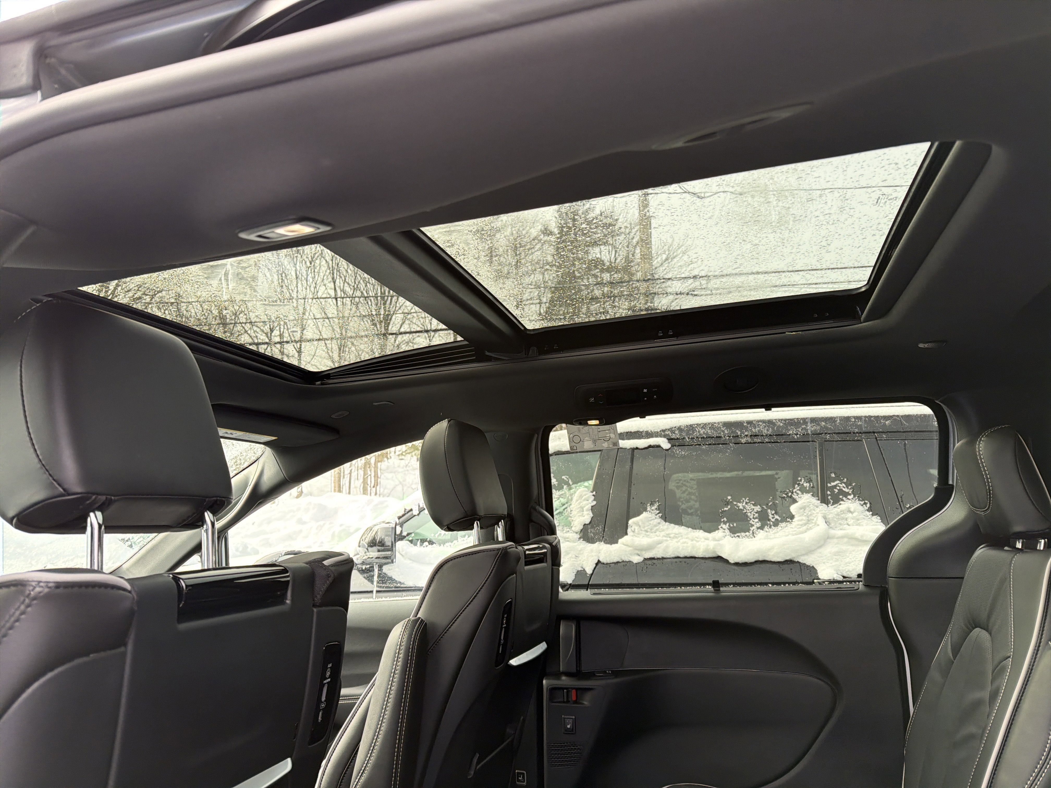 2026 Chrysler Pacifica Limited AWD