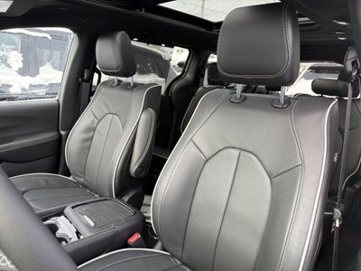 2026 Chrysler Pacifica Limited AWD