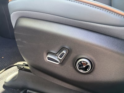 2027 Chrysler Pacifica Pinnacle AWD