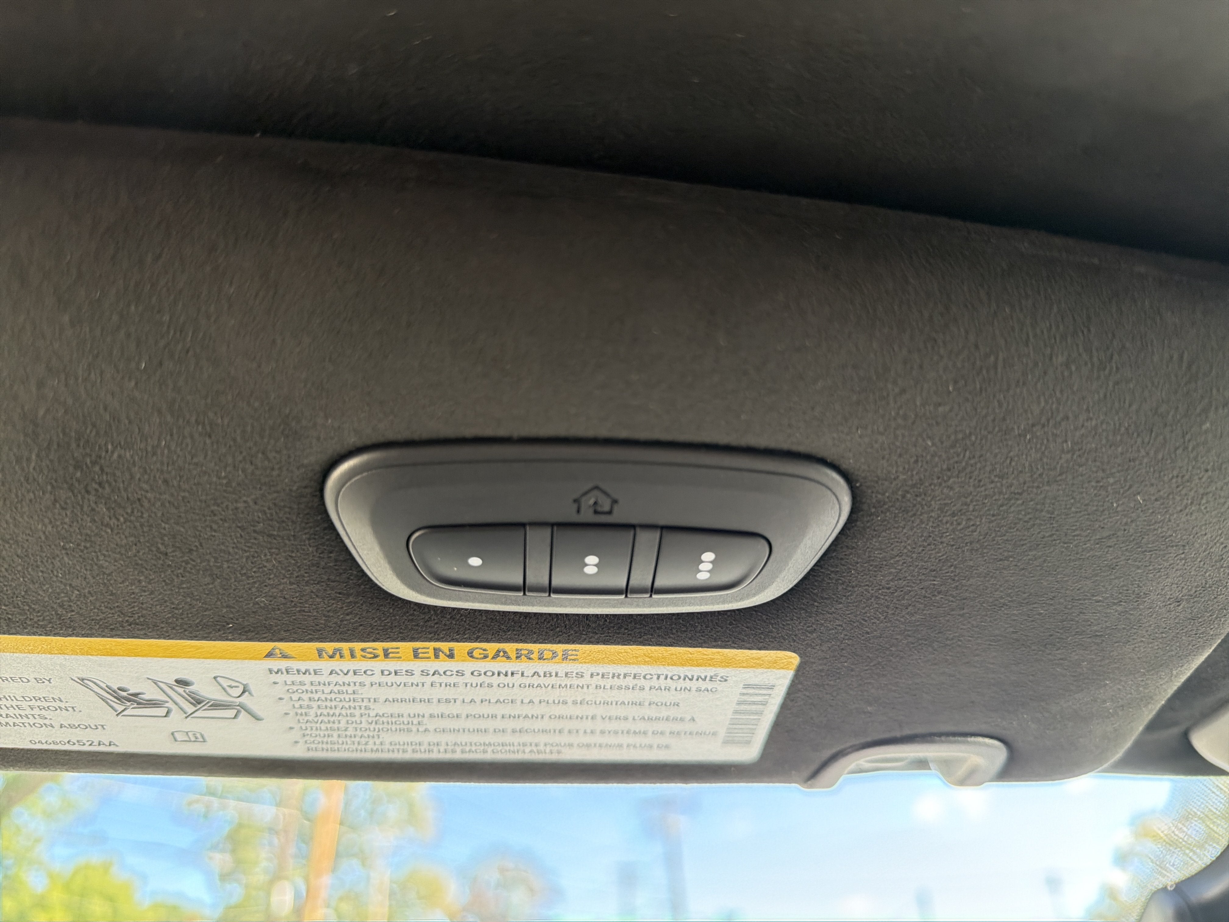 2027 Chrysler Pacifica Pinnacle AWD