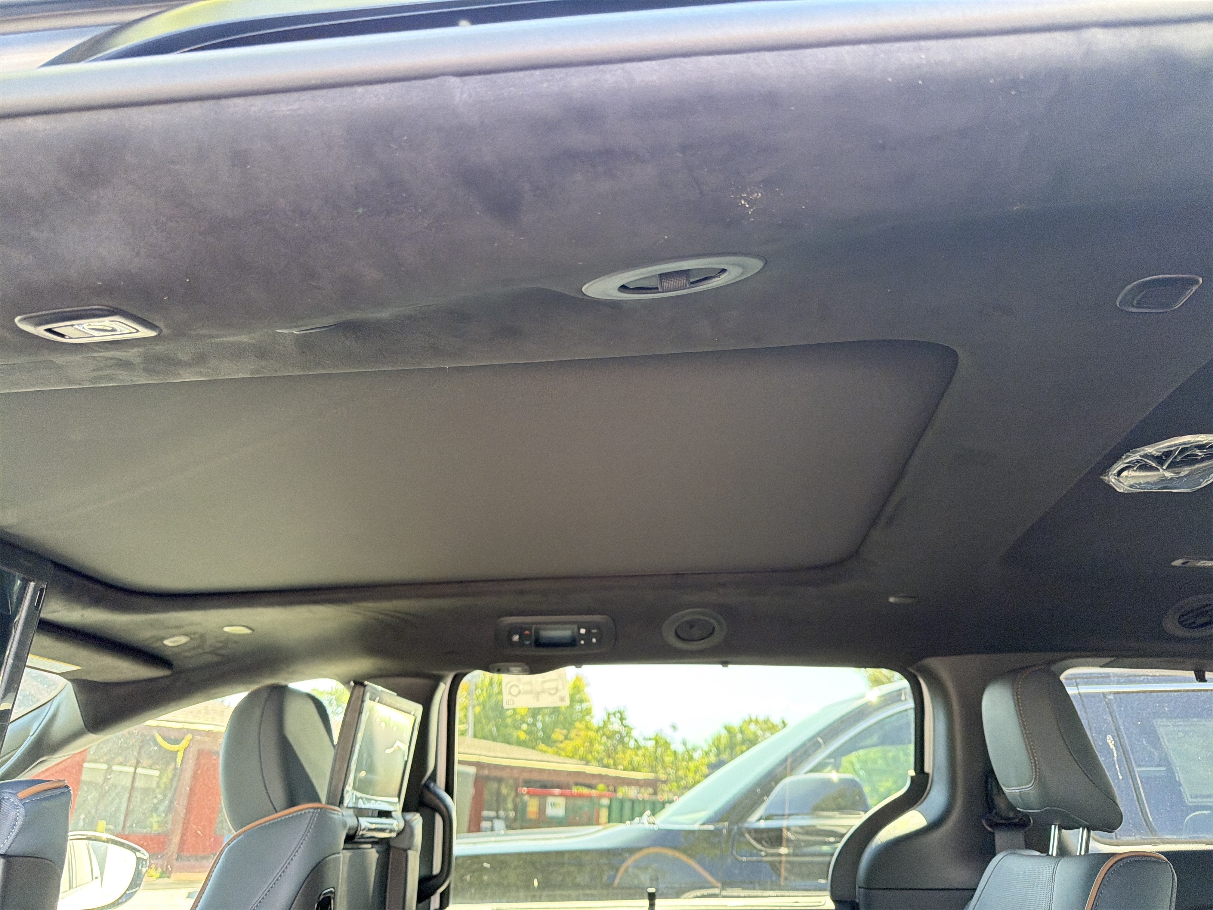 2027 Chrysler Pacifica Pinnacle AWD