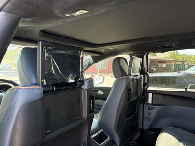 2027 Chrysler Pacifica Pinnacle AWD