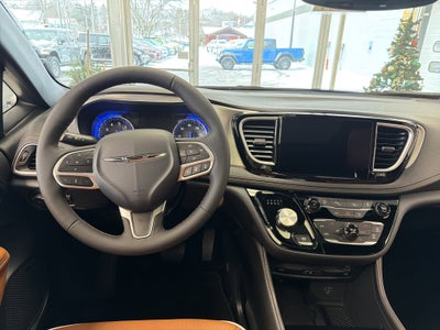 2026 Chrysler Pacifica Pinnacle AWD