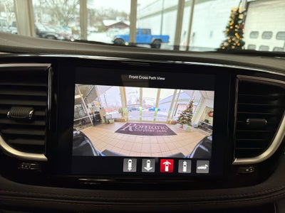 2026 Chrysler Pacifica Pinnacle AWD