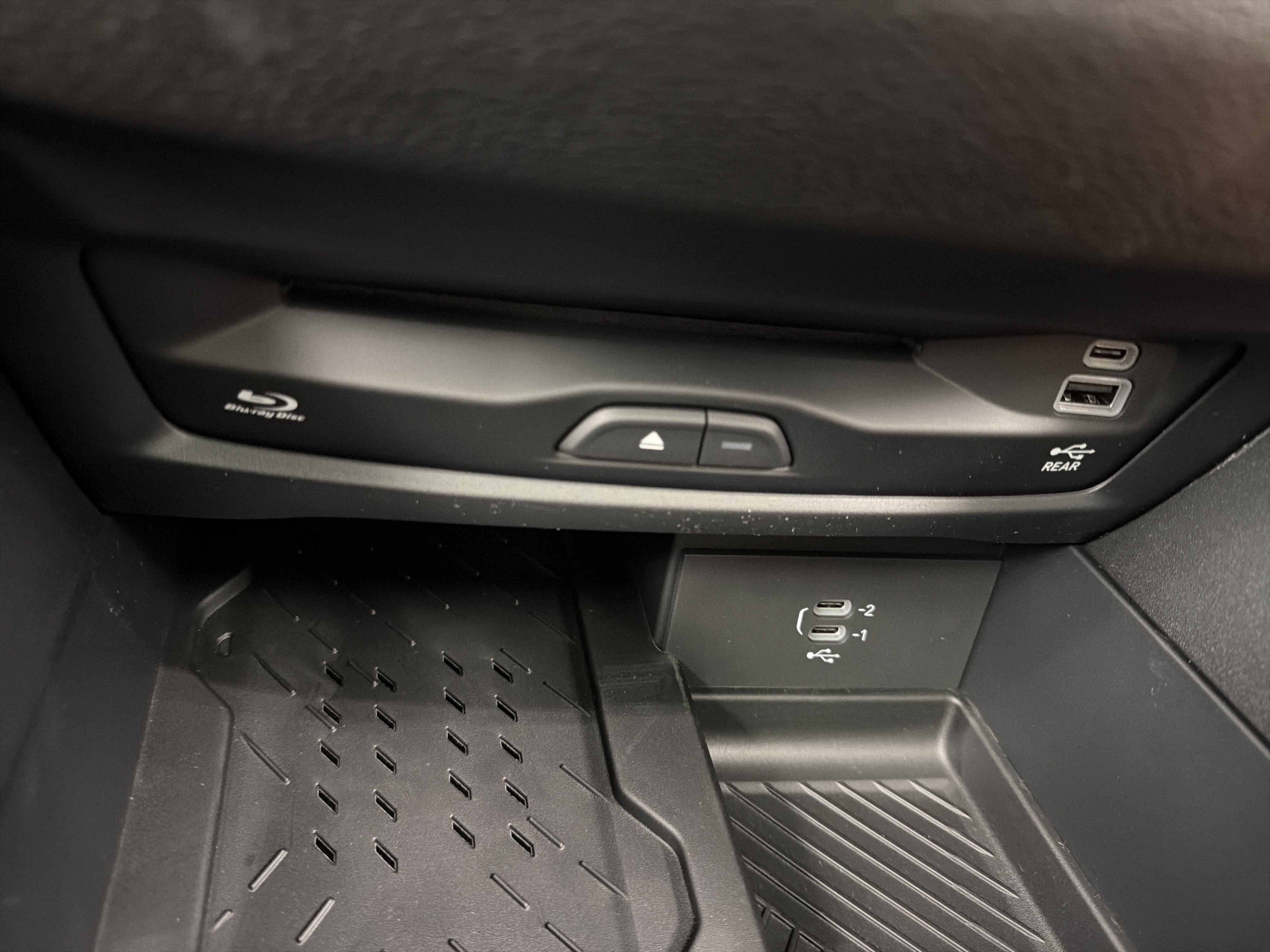 2026 Chrysler Pacifica Pinnacle AWD