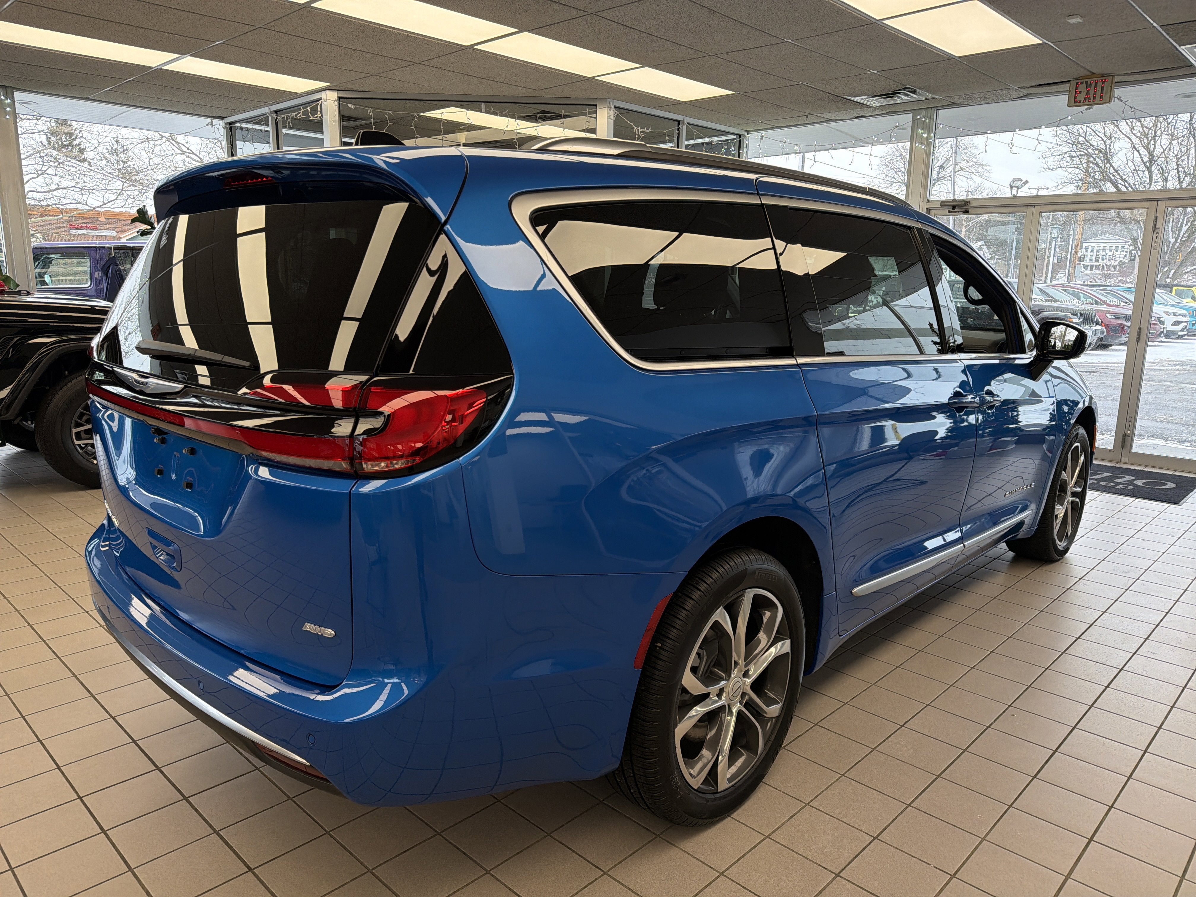 2026 Chrysler Pacifica Pinnacle AWD