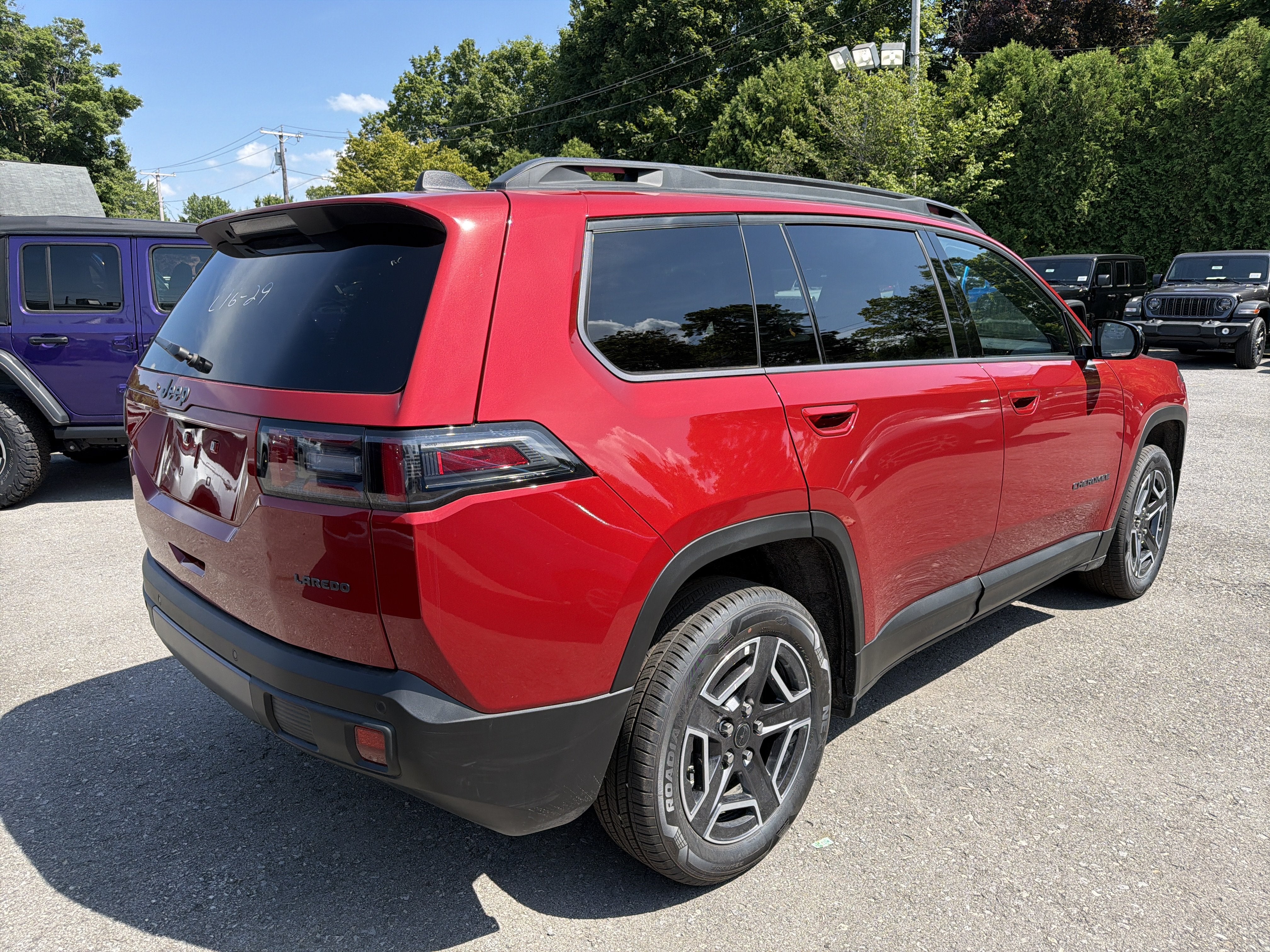 2026 Jeep Cherokee Laredo