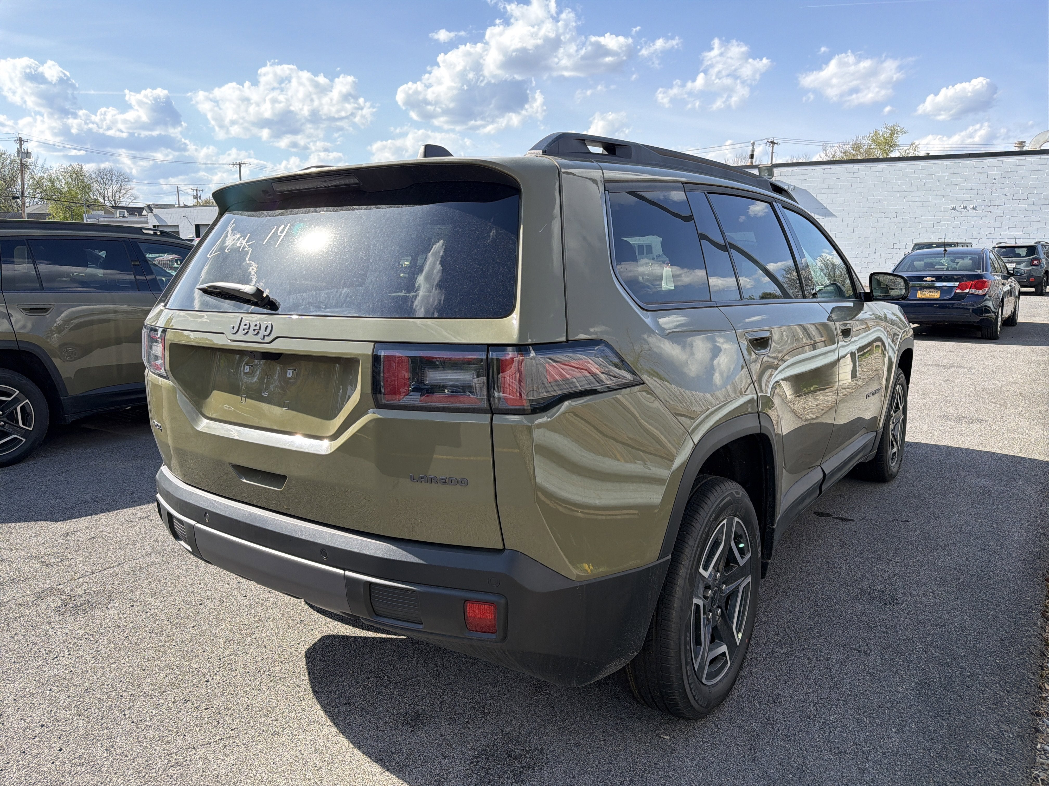2026 Jeep Cherokee Laredo