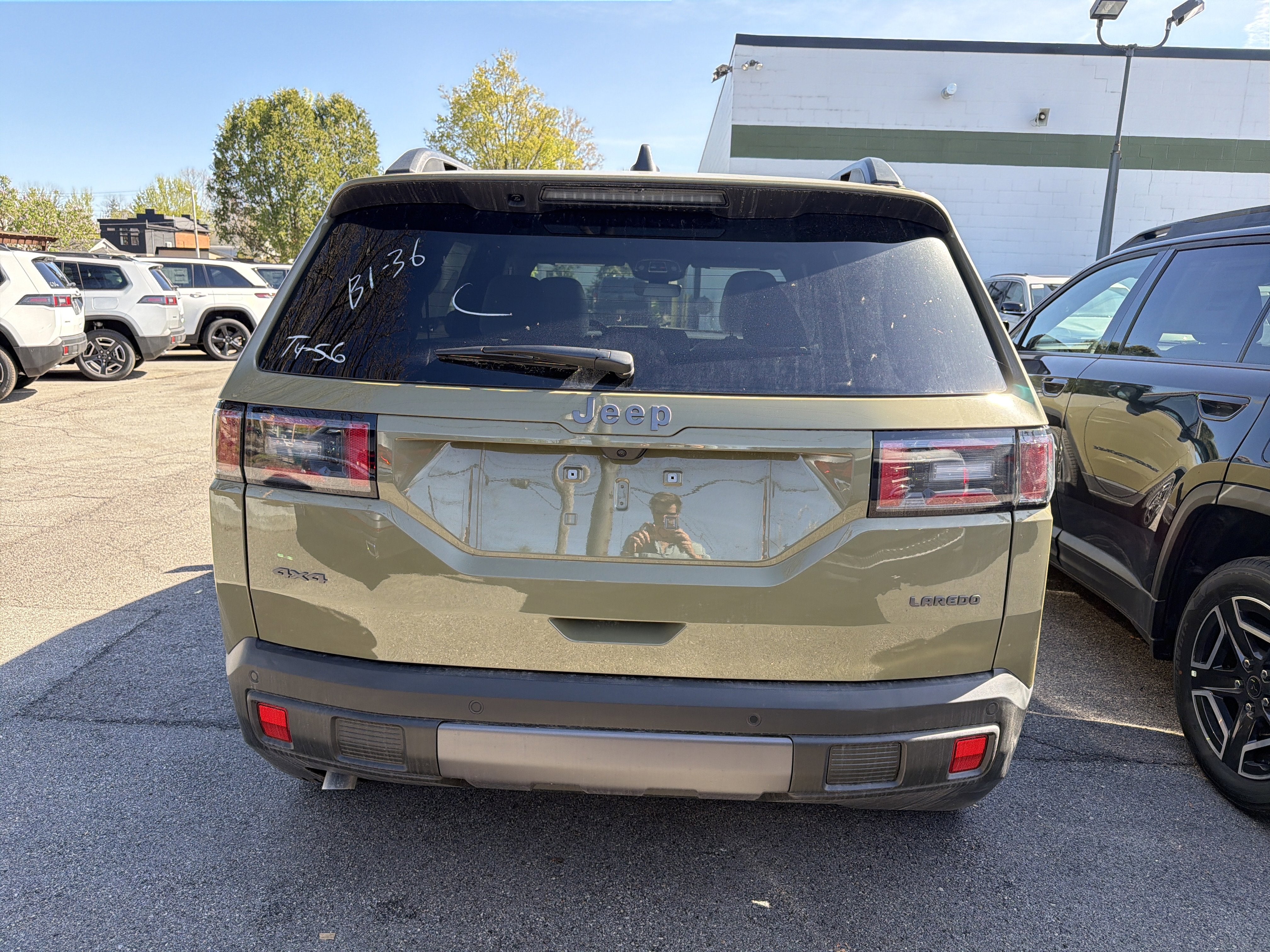 2026 Jeep Cherokee Laredo