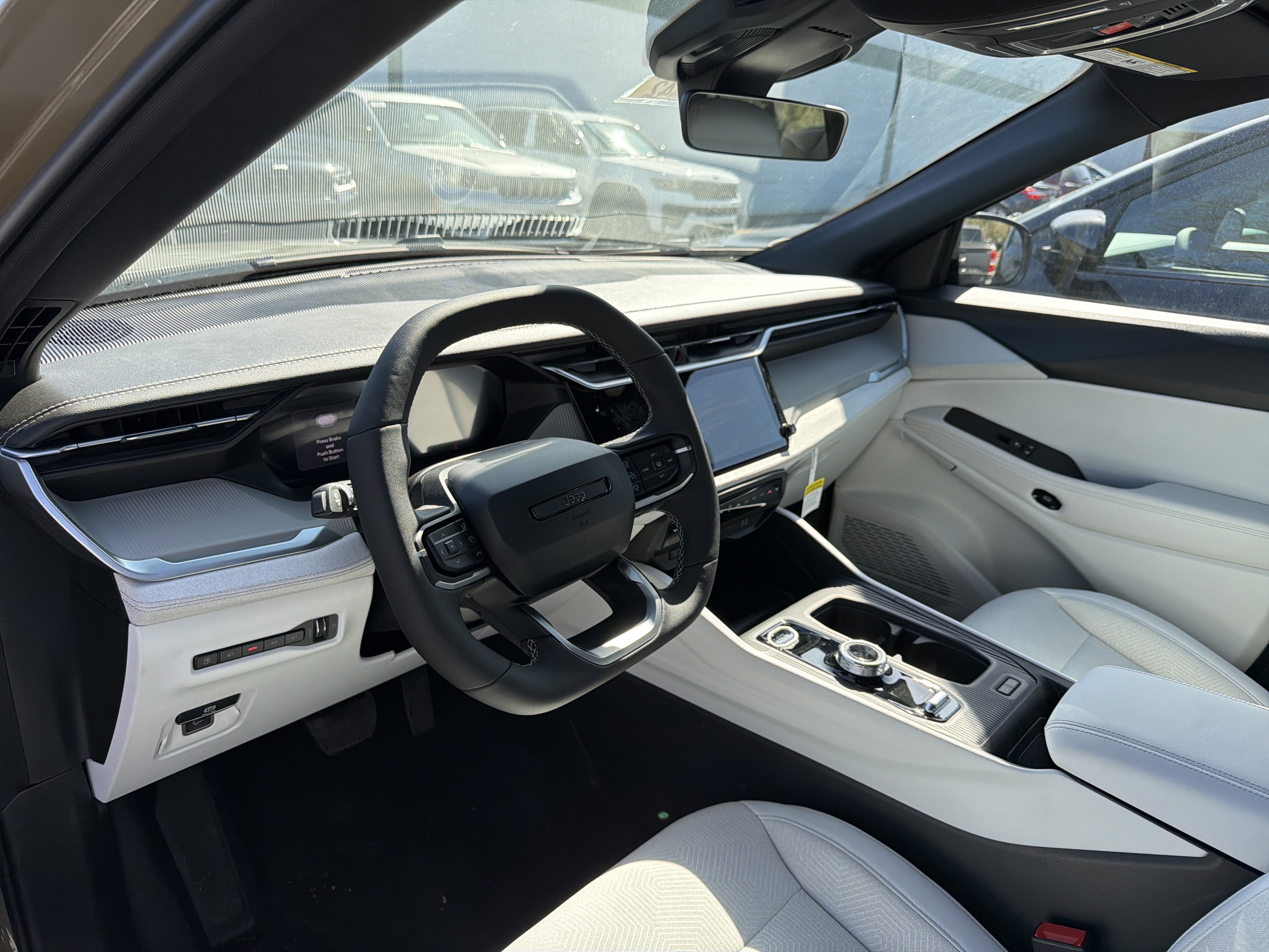 2026 Jeep Cherokee Laredo