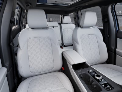 2027 Jeep Cherokee Overland