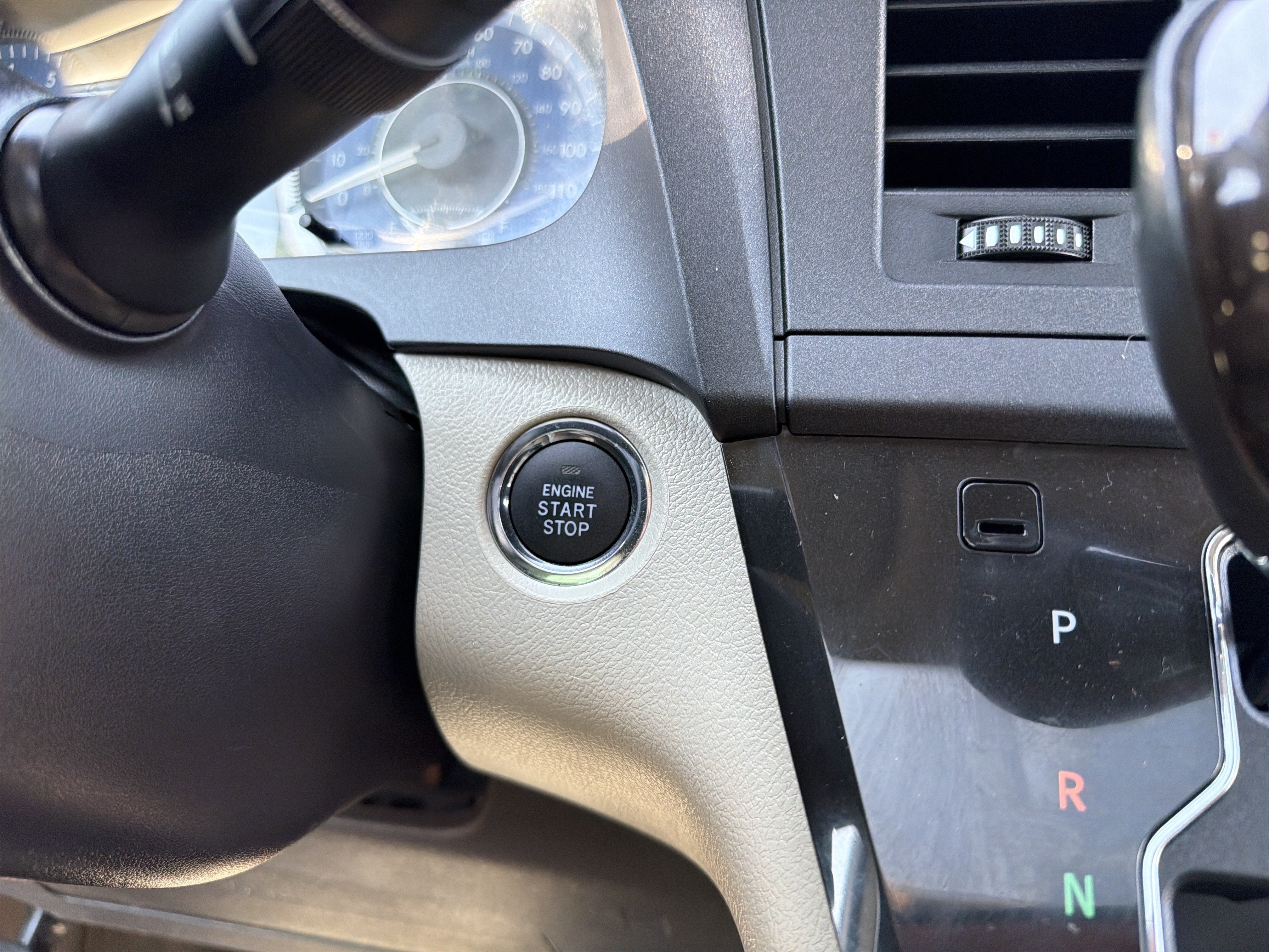 2020 Toyota Sienna XLE