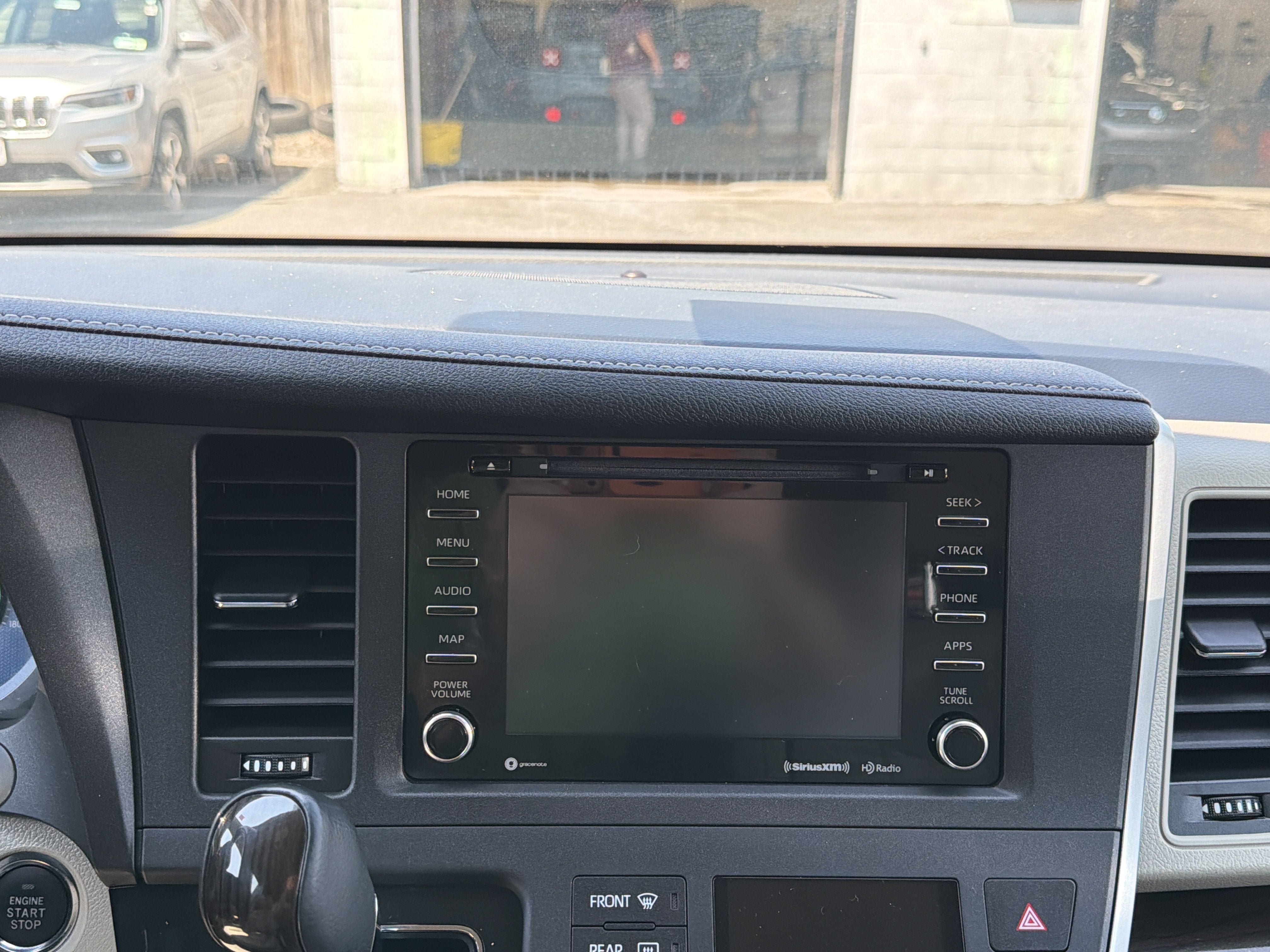 2020 Toyota Sienna XLE