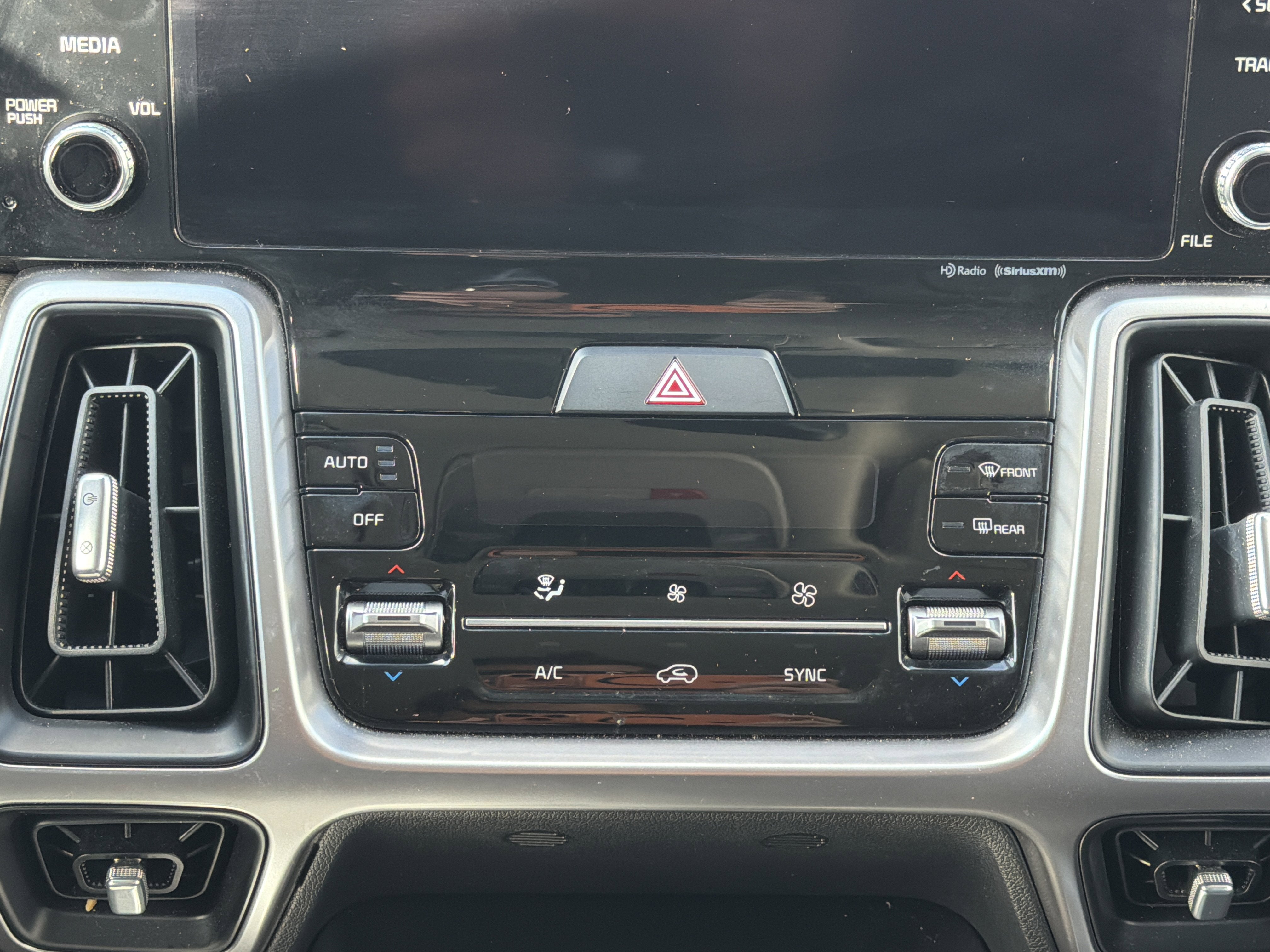 2023 Kia Sorento X-Line S