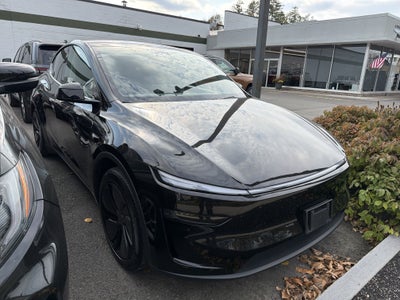 2026 Tesla Model Y Base