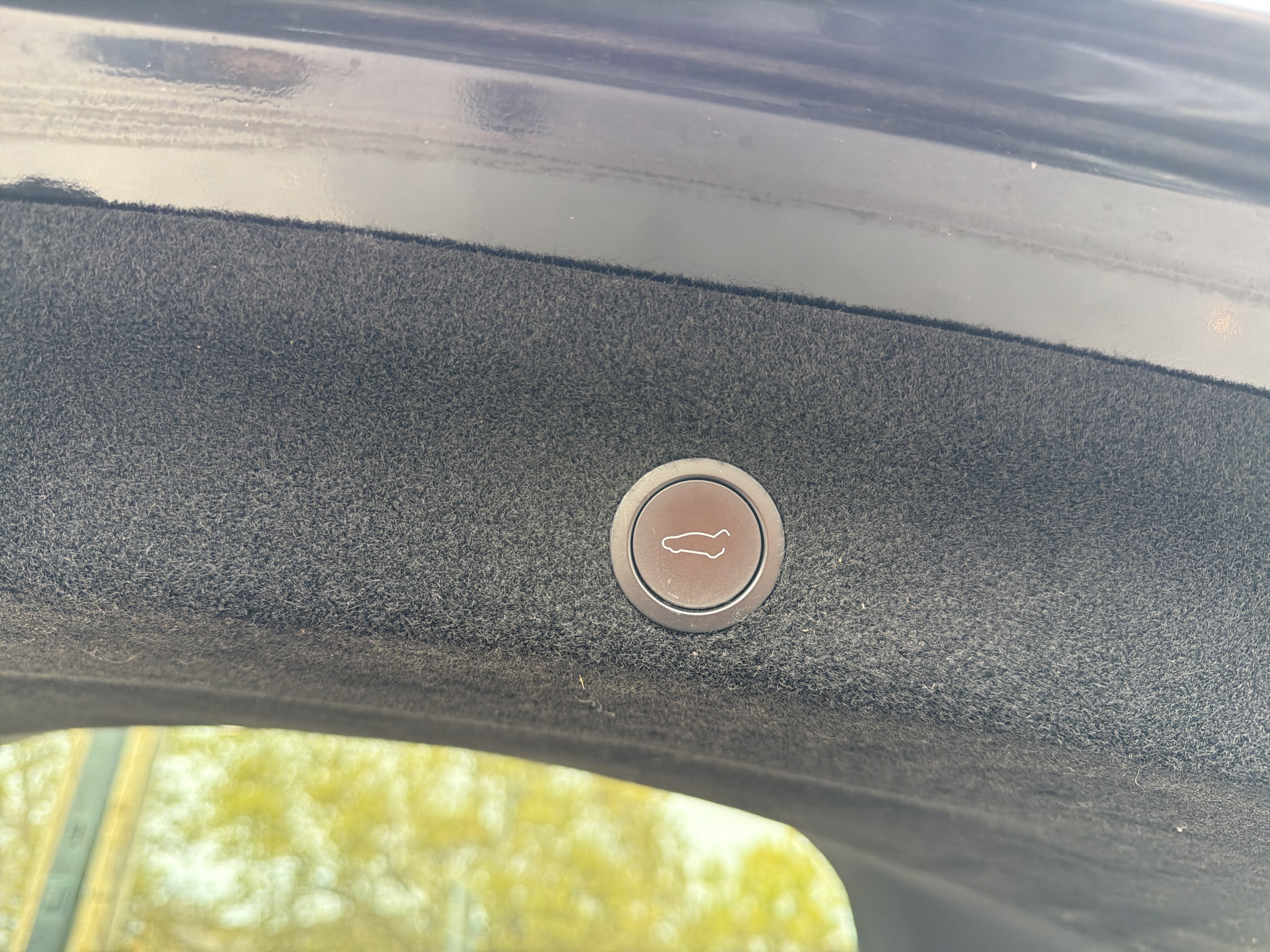2026 Tesla Model Y Base