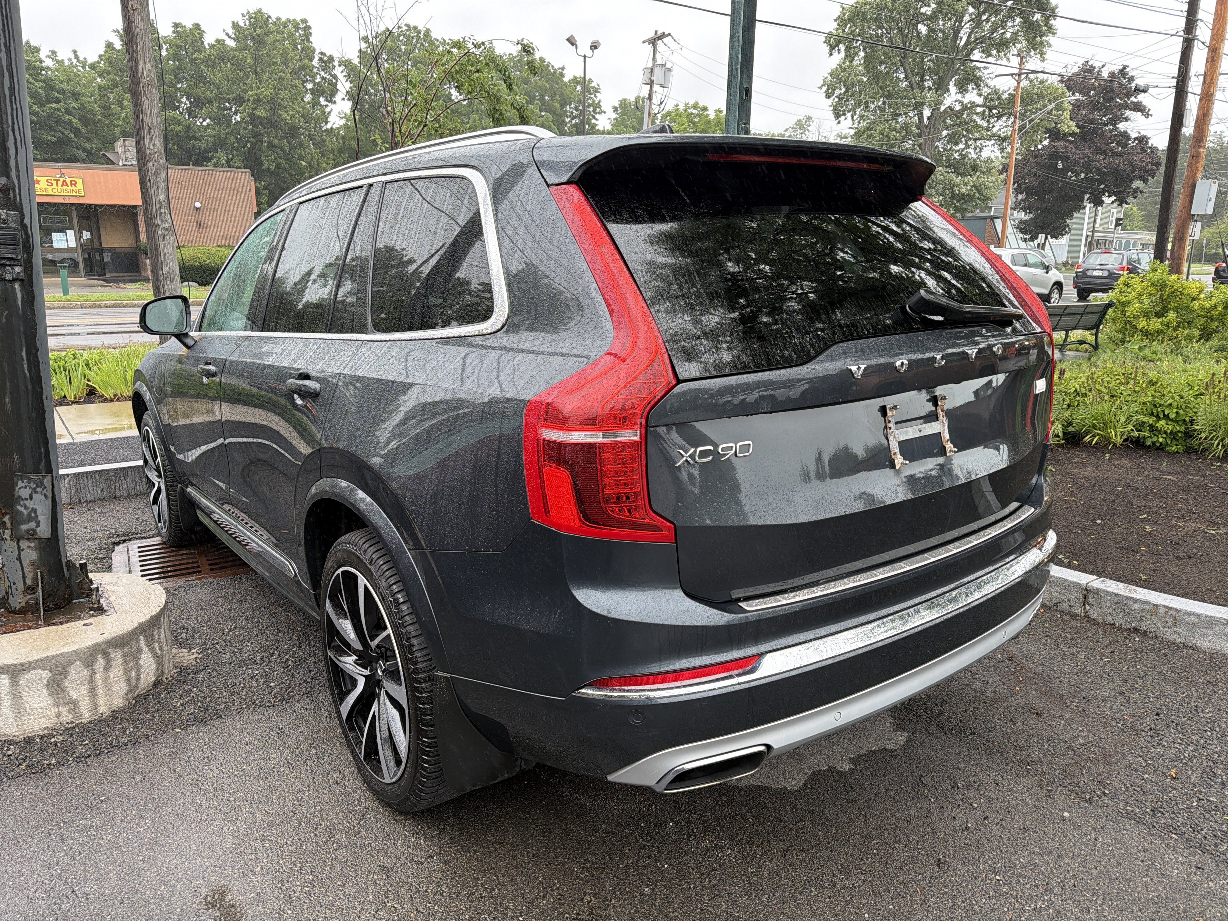 2021 Volvo XC90 Base