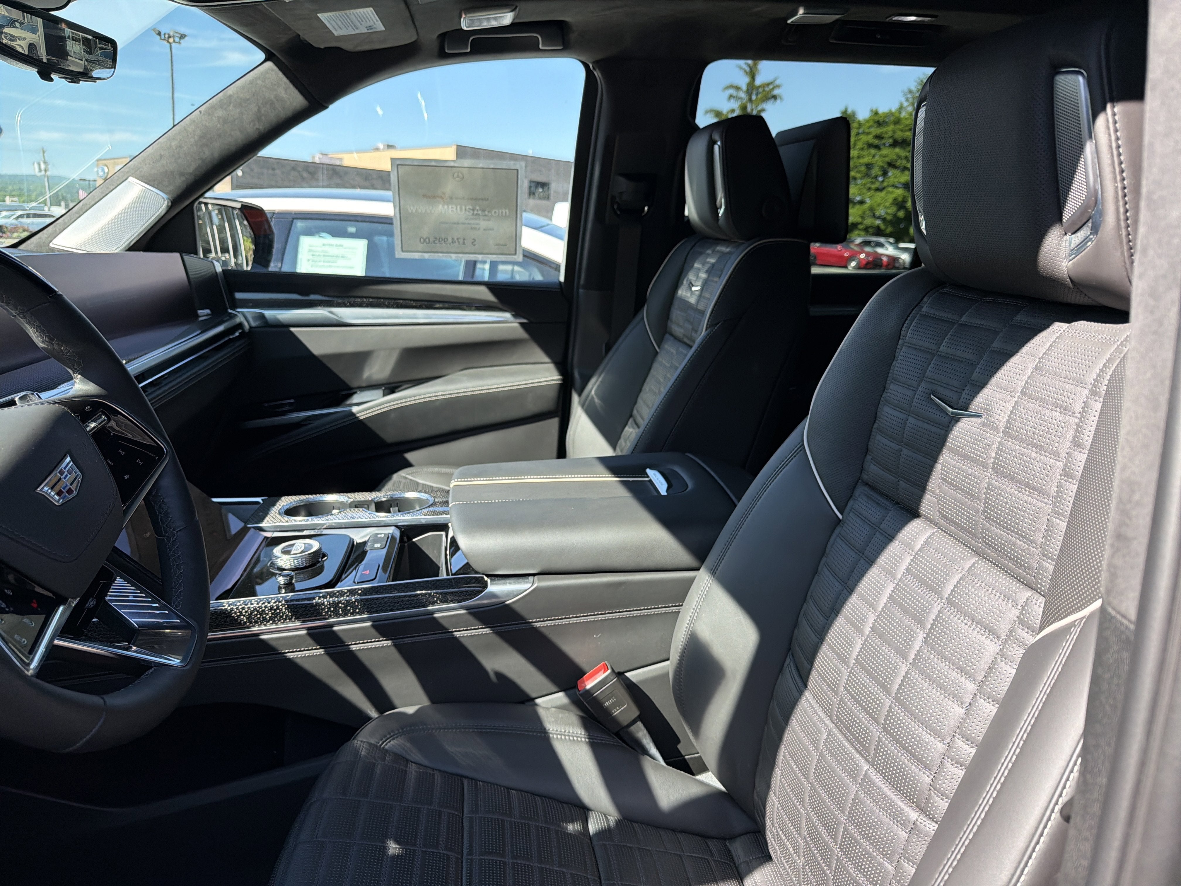 2025 Cadillac Escalade AWD 4dr V-Series