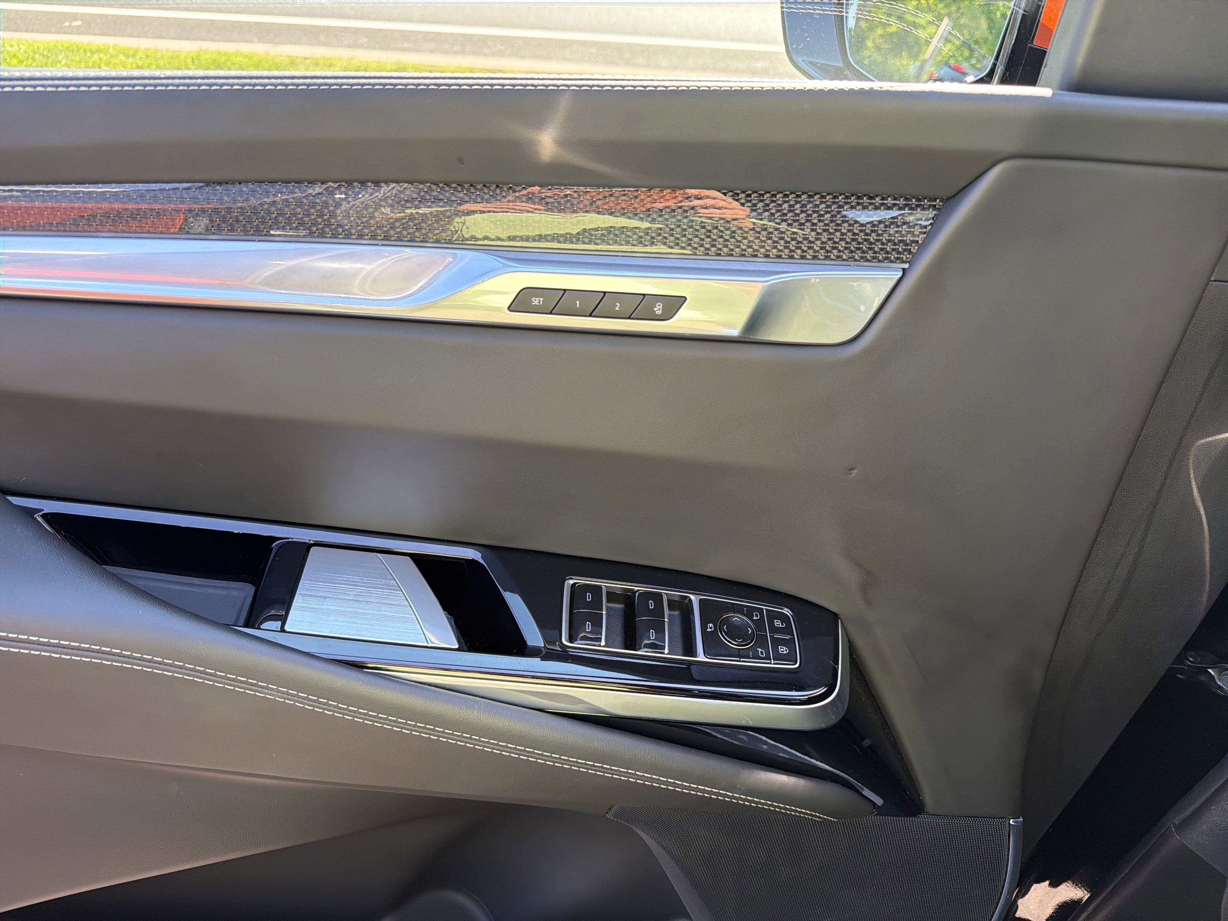 2025 Cadillac Escalade AWD 4dr V-Series