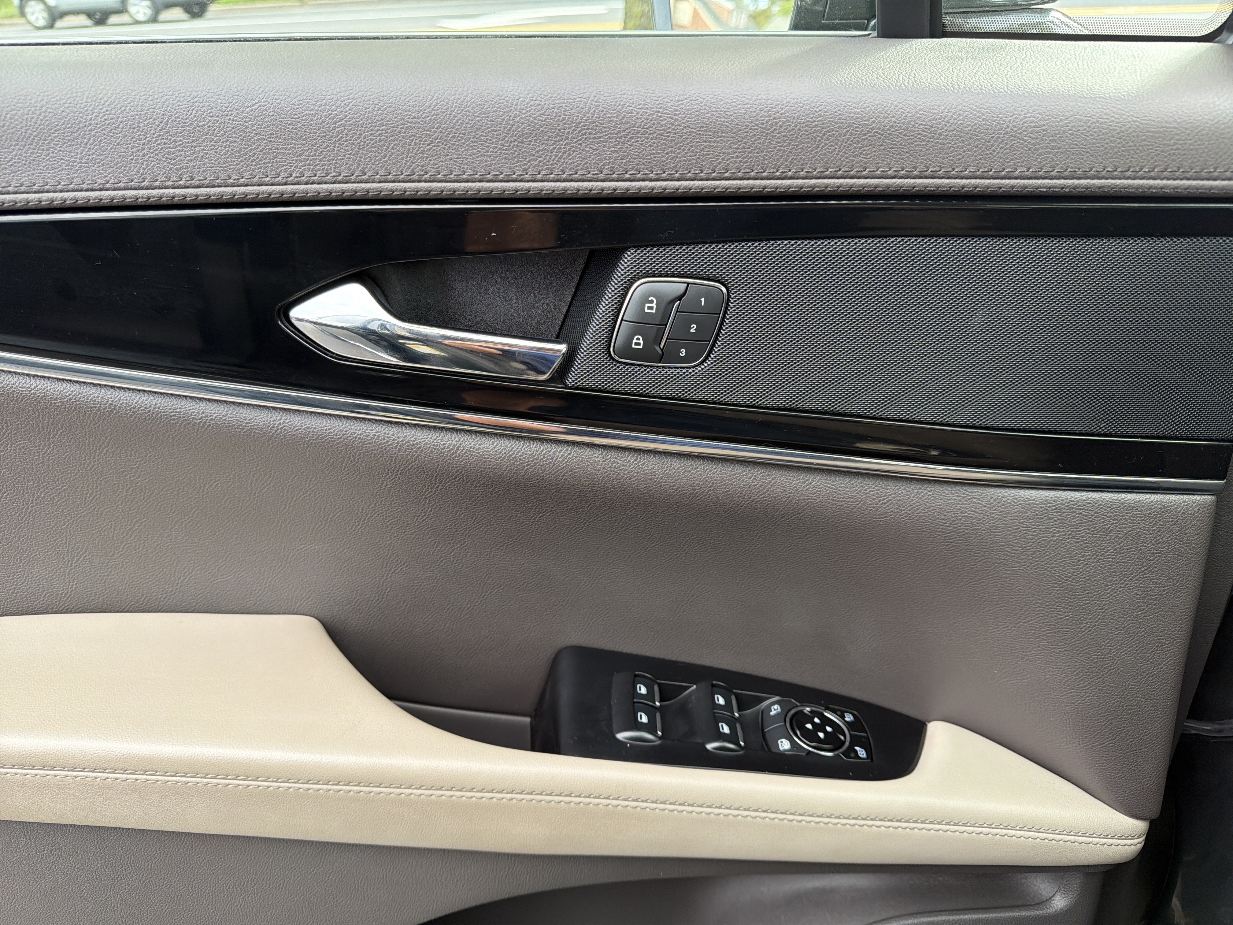 2023 Lincoln Nautilus Standard AWD