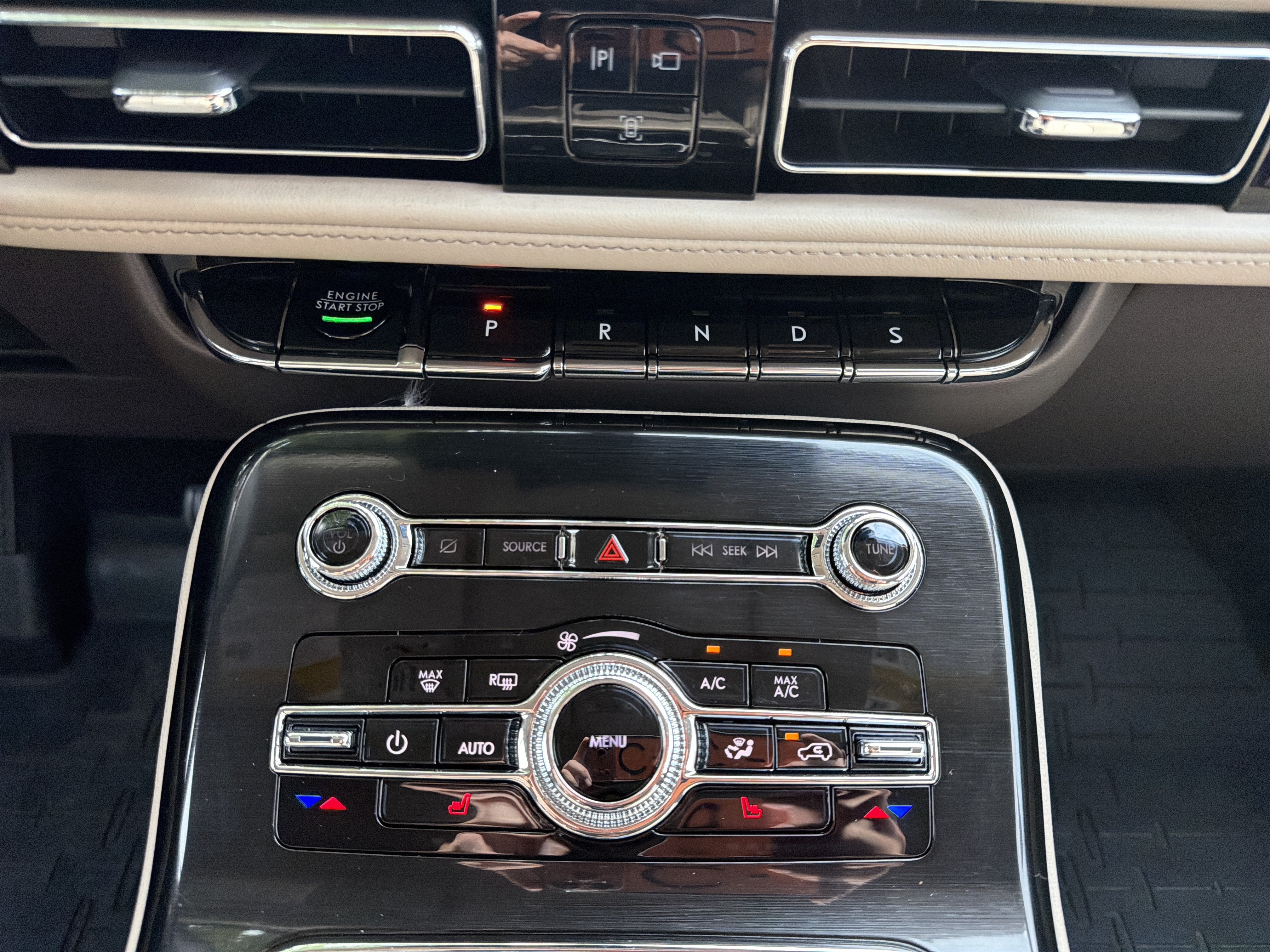 2023 Lincoln Nautilus Standard AWD