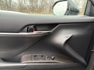 2023 Toyota Camry SE Auto AWD