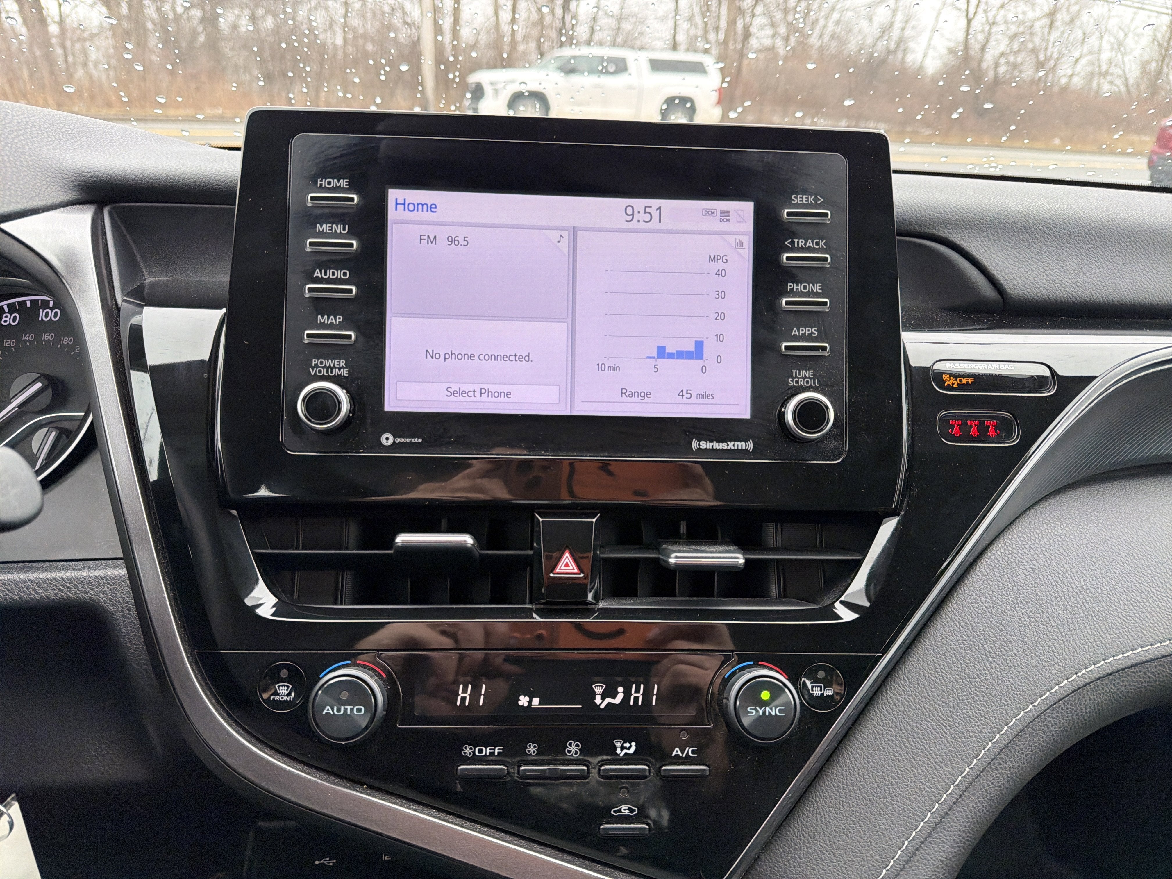 2023 Toyota Camry SE Auto AWD