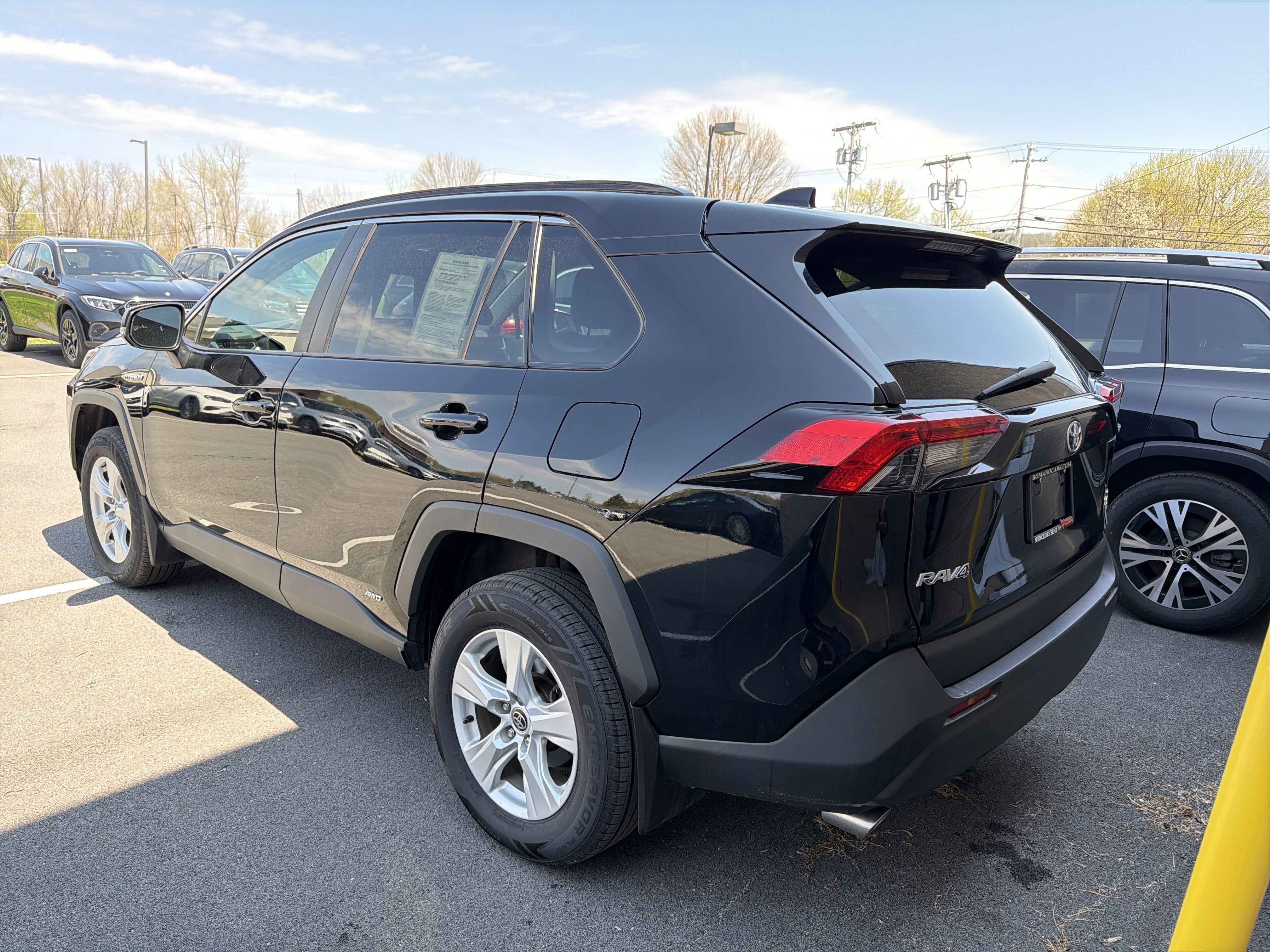 2021 Toyota RAV4 Hybrid XLE AWD