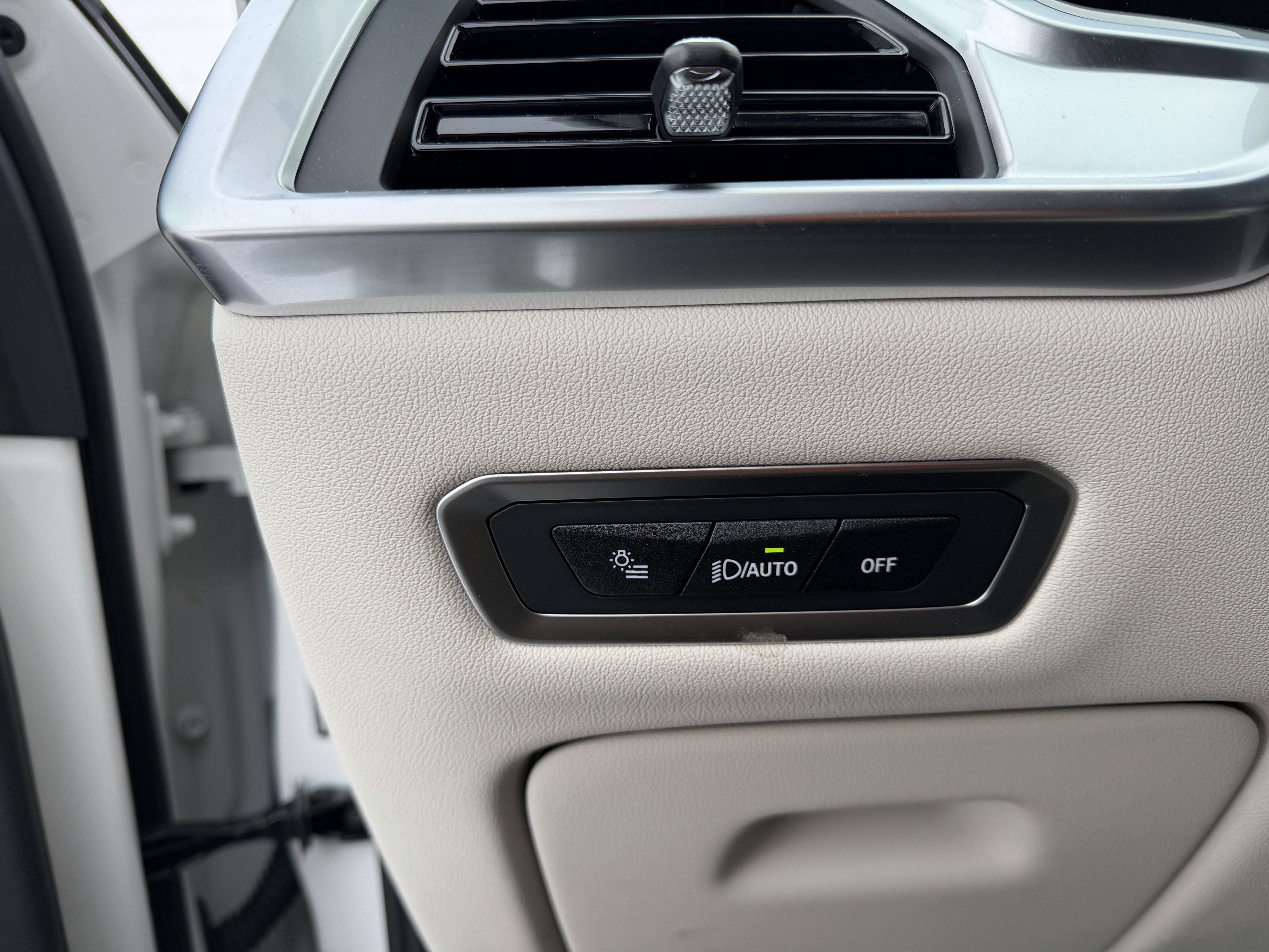 2024 BMW X7 xDrive40i Sports Activity Vehicle