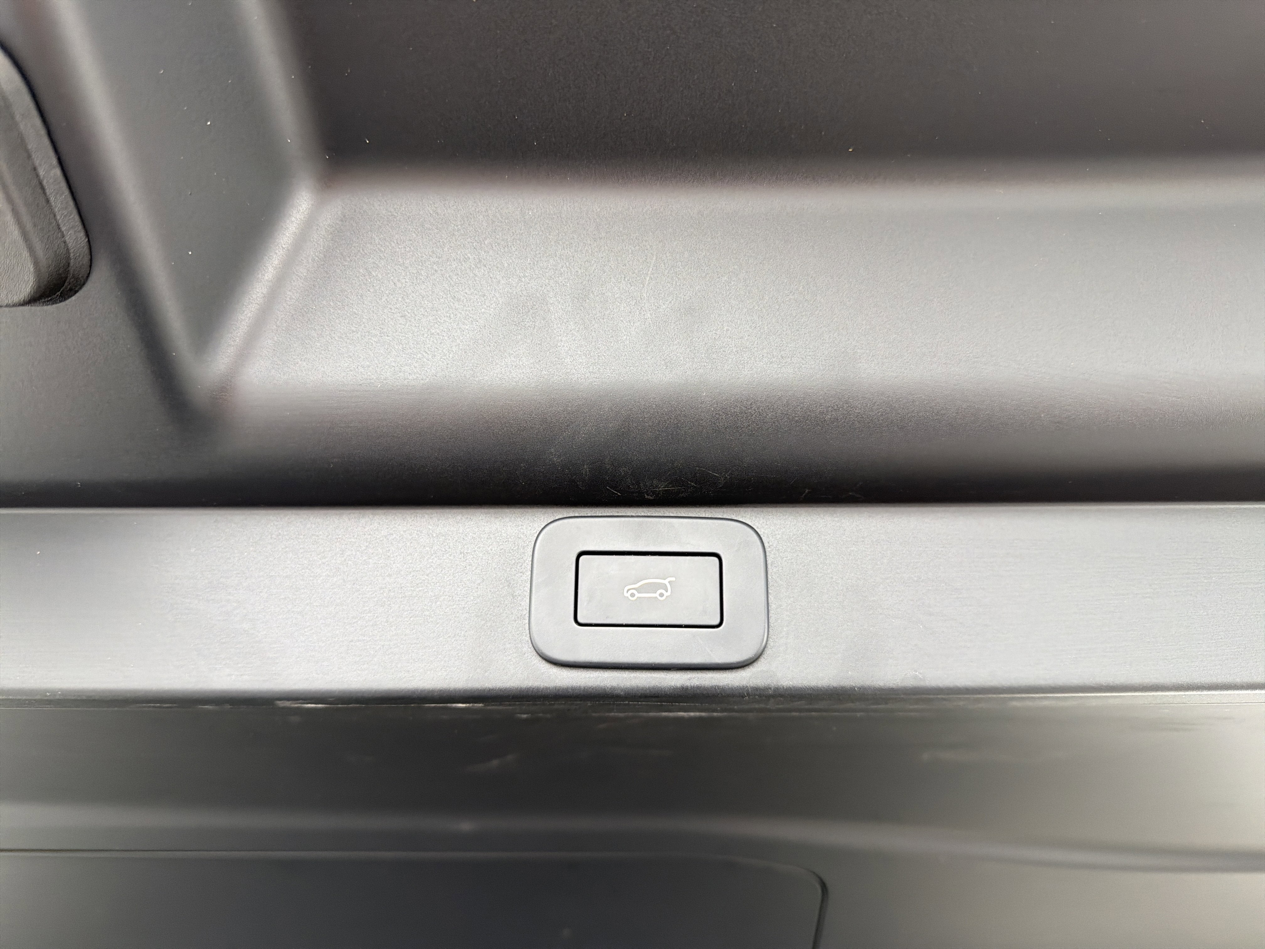 2024 Land Rover Range Rover P400 SE LWB 7 Seat