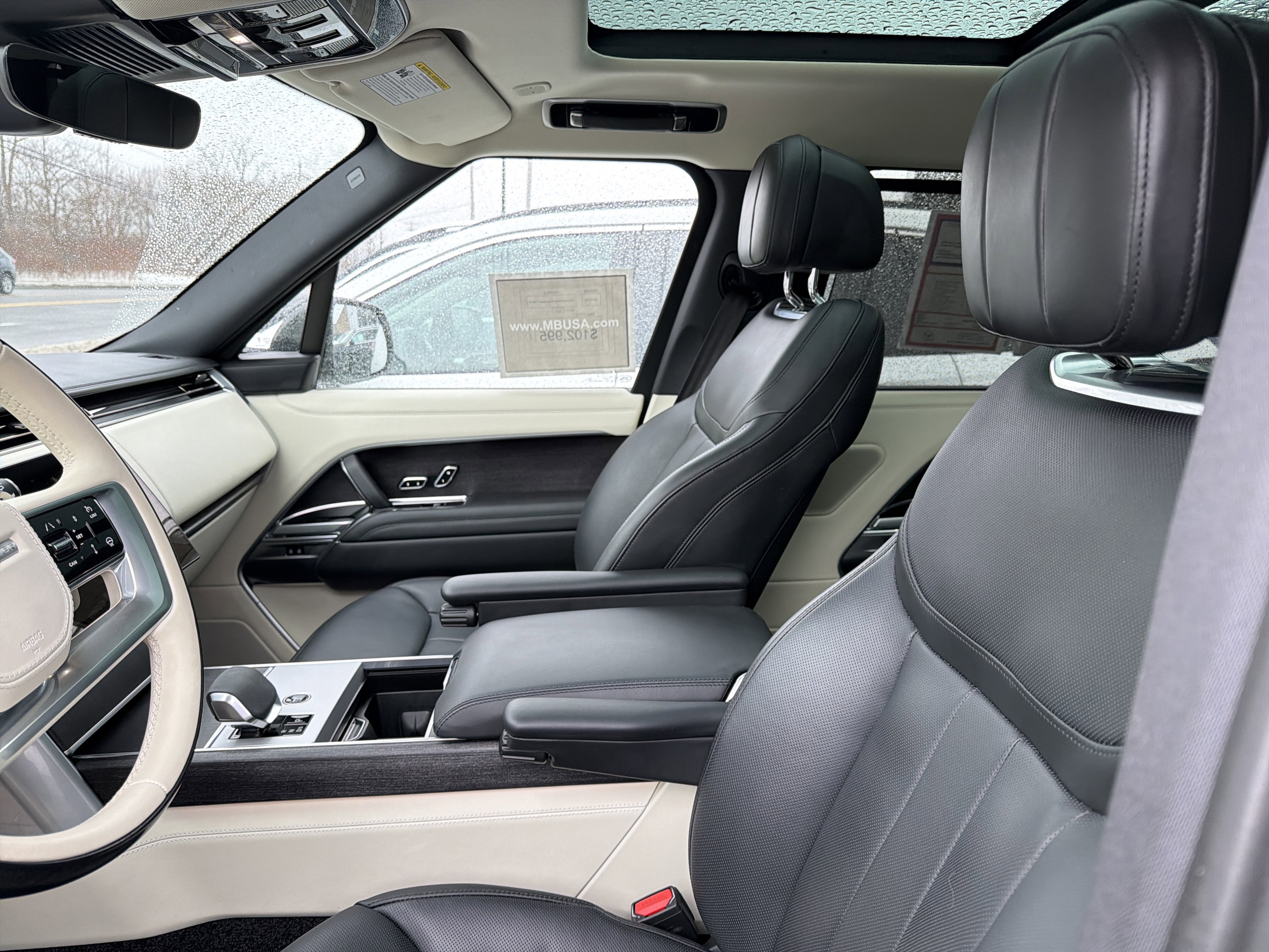 2024 Land Rover Range Rover P400 SE LWB 7 Seat