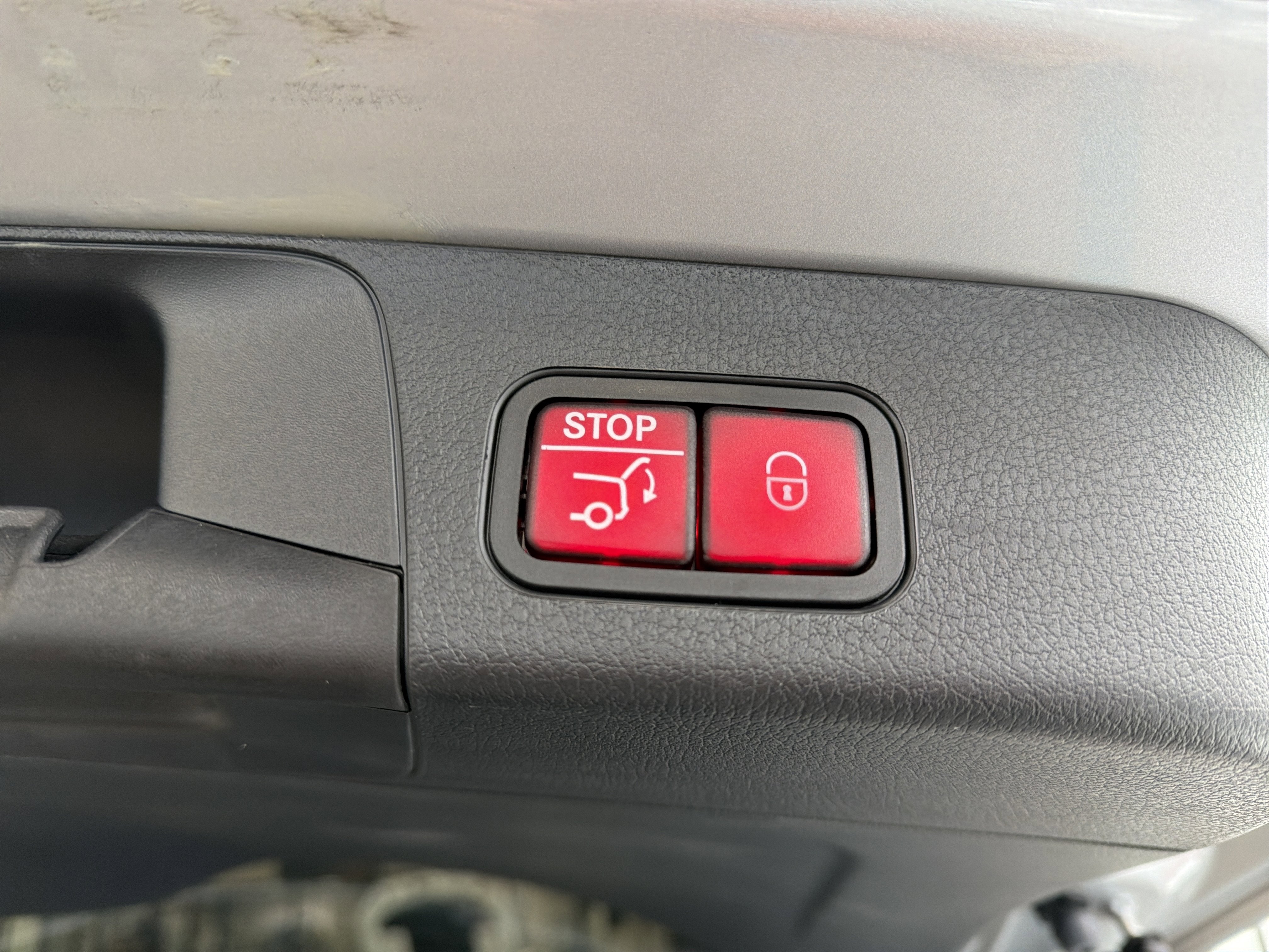 2025 Mercedes-Benz GLB GLB 250 4MATIC® SUV