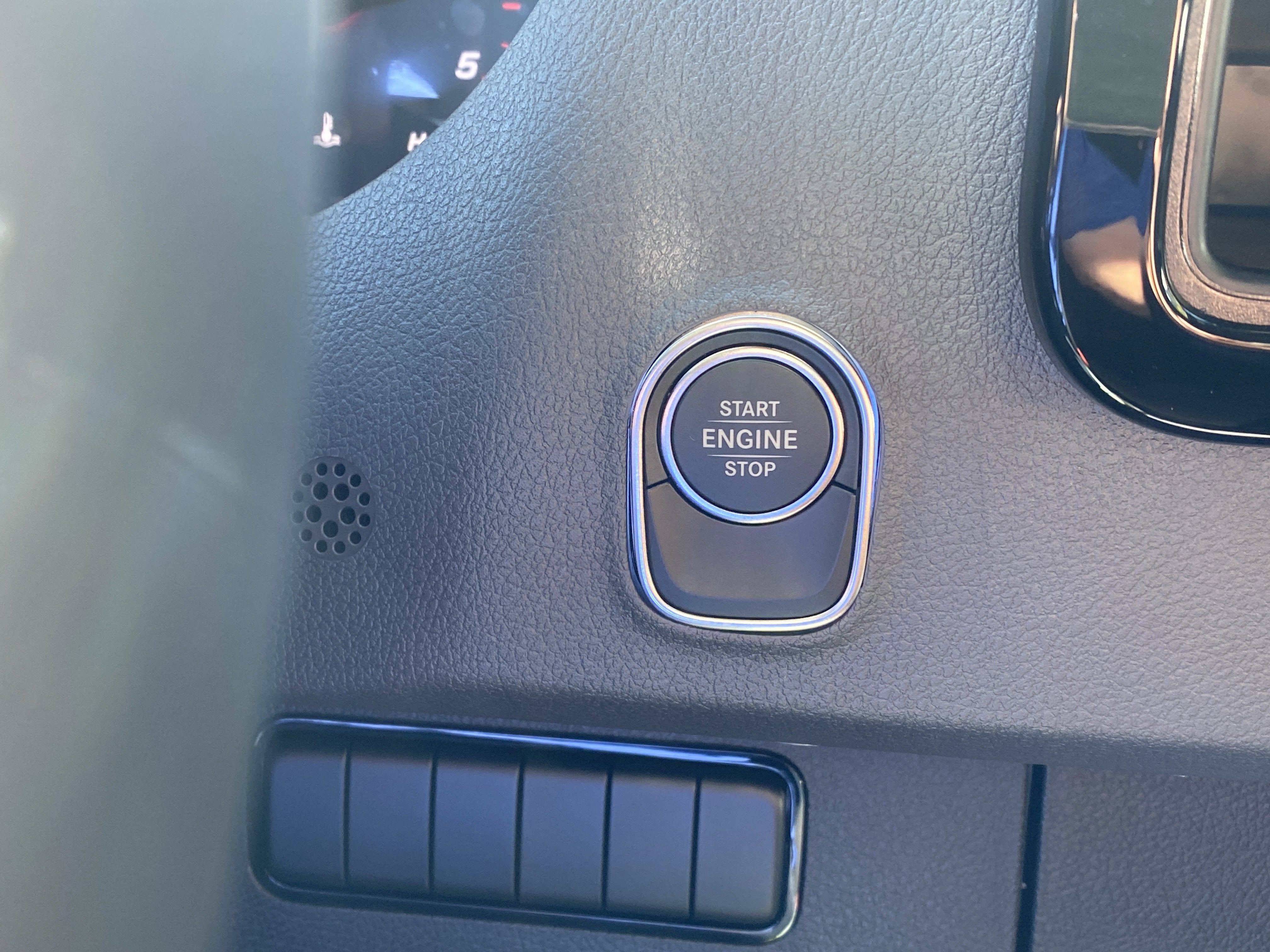 2026 Mercedes-Benz Sprinter Crew Van 2500 Standard Roof I4 Diesel HO 144 RWD