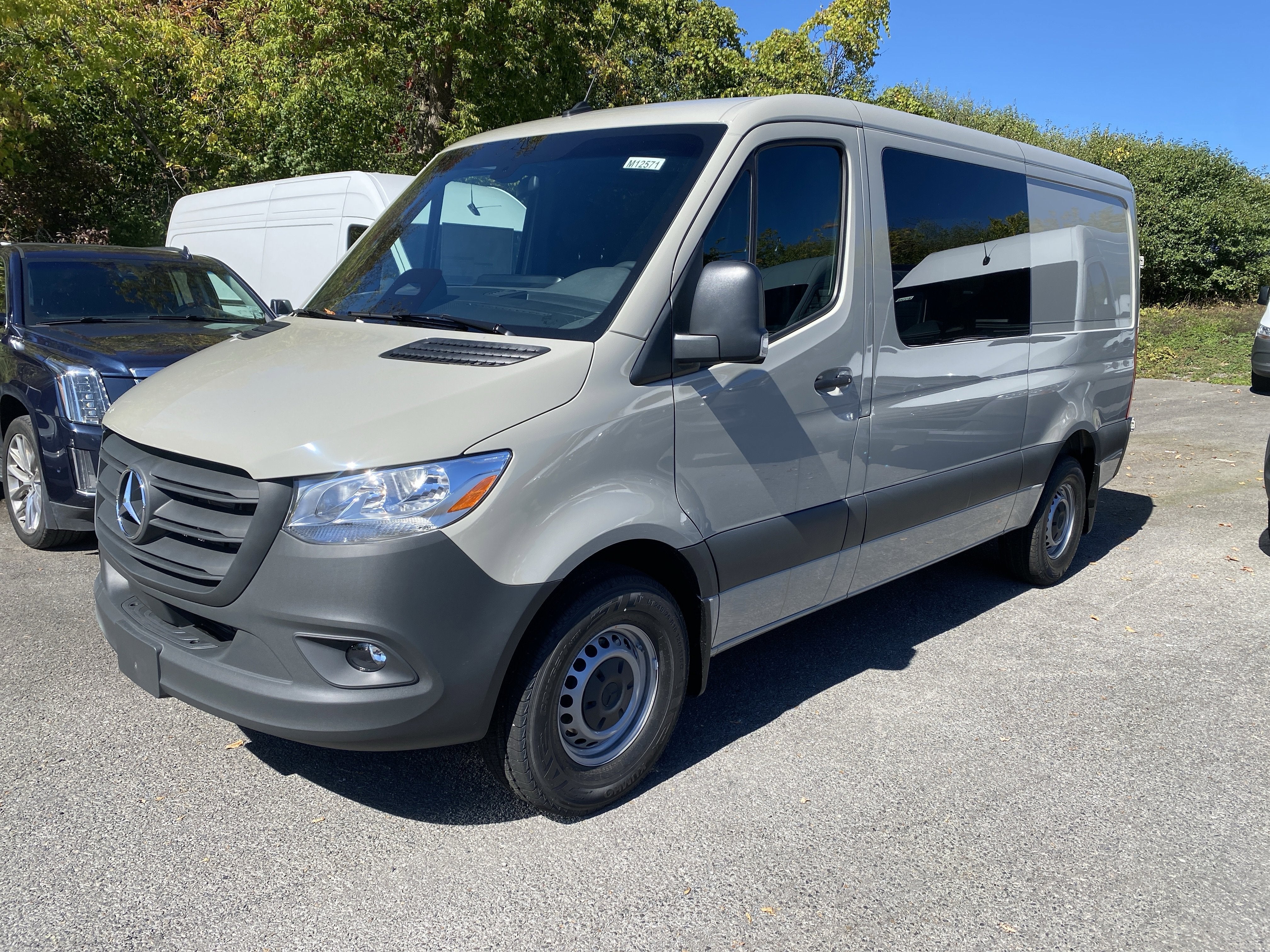 2026 Mercedes-Benz Sprinter Crew Van 2500 Standard Roof I4 Diesel HO 144 RWD