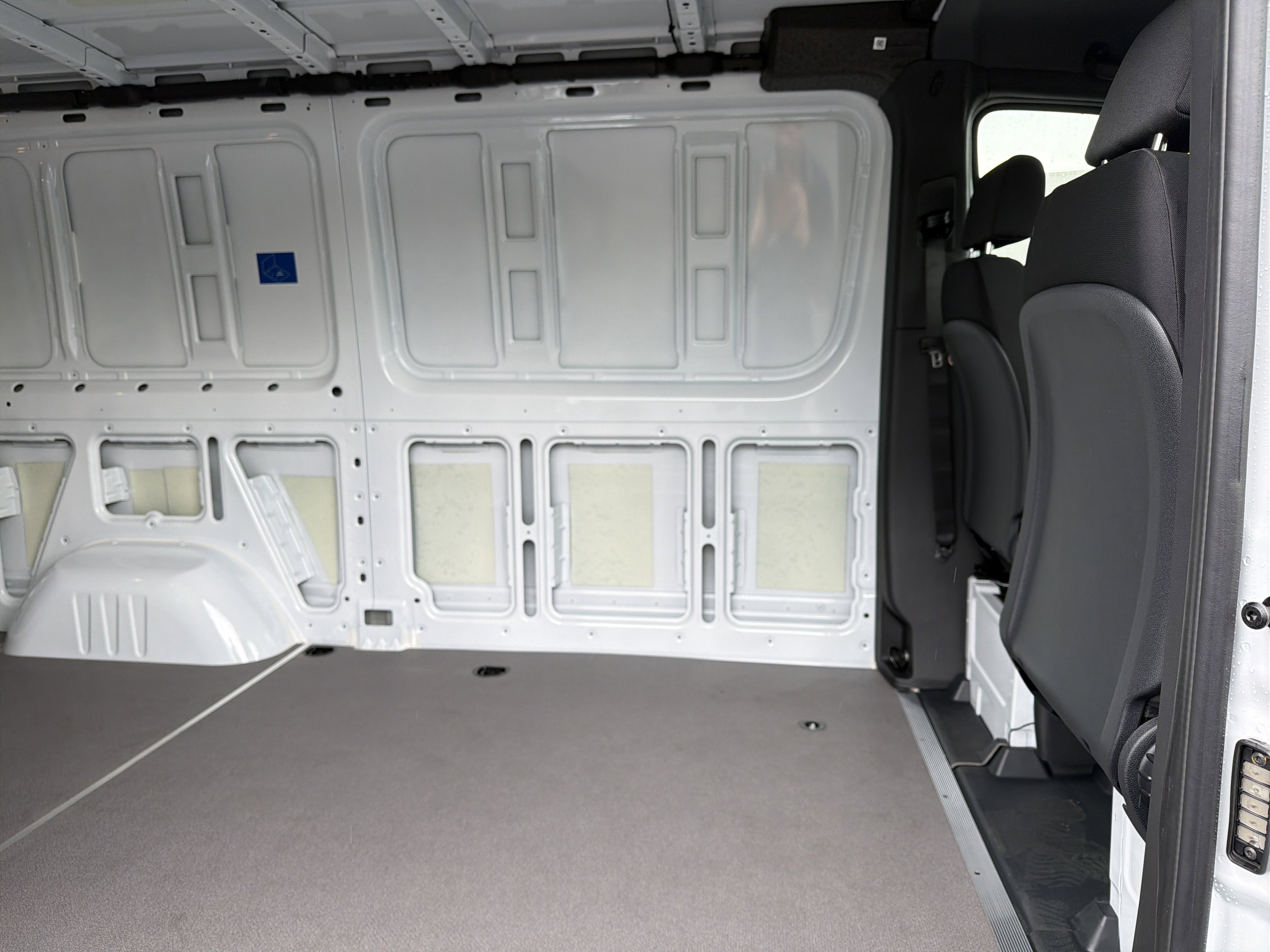 2026 Mercedes-Benz Sprinter Cargo Van 2500 Standard Roof I4 Diesel 144 RWD