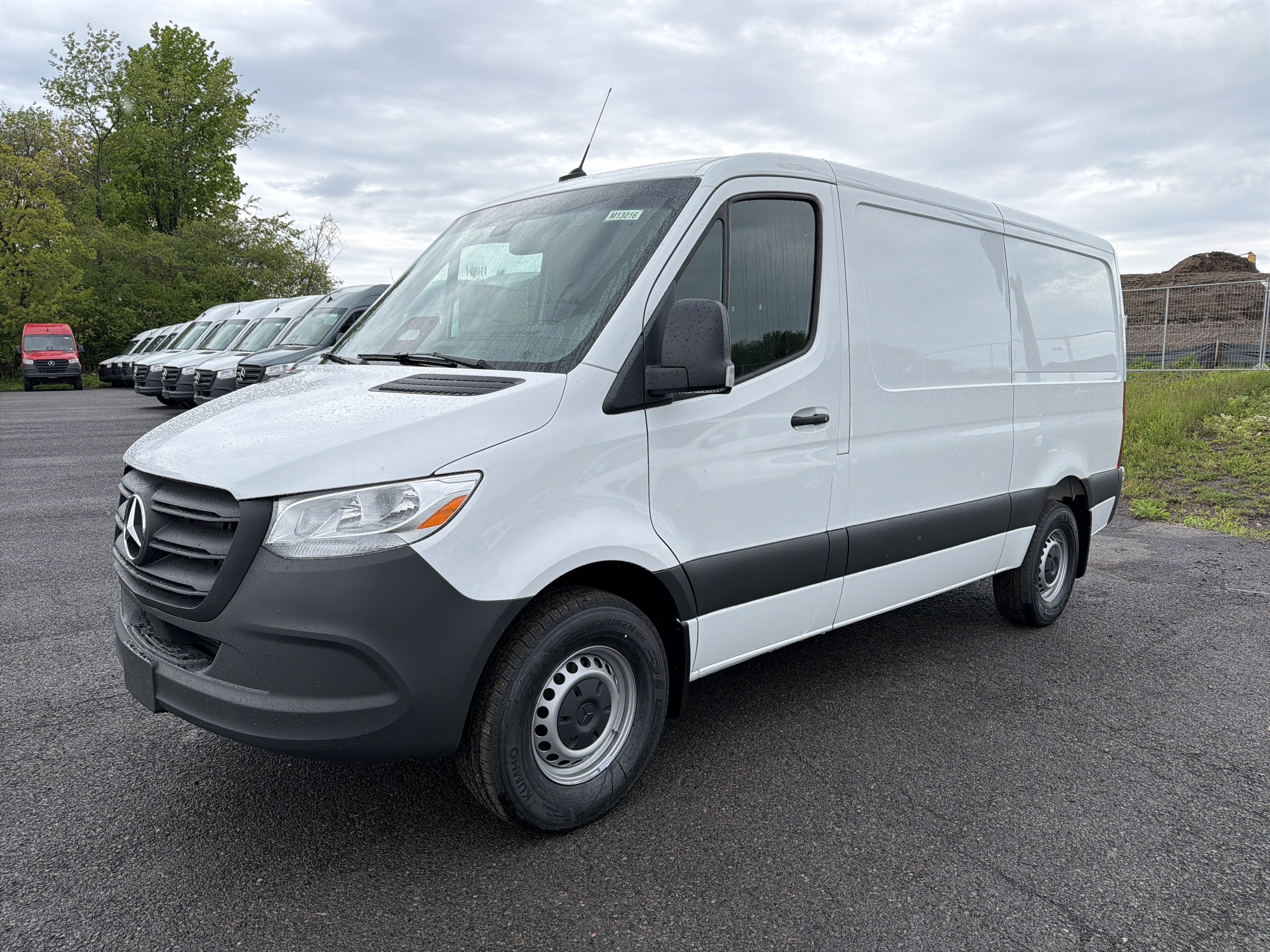 2026 Mercedes-Benz Sprinter Cargo Van 2500 Standard Roof I4 Diesel 144 RWD
