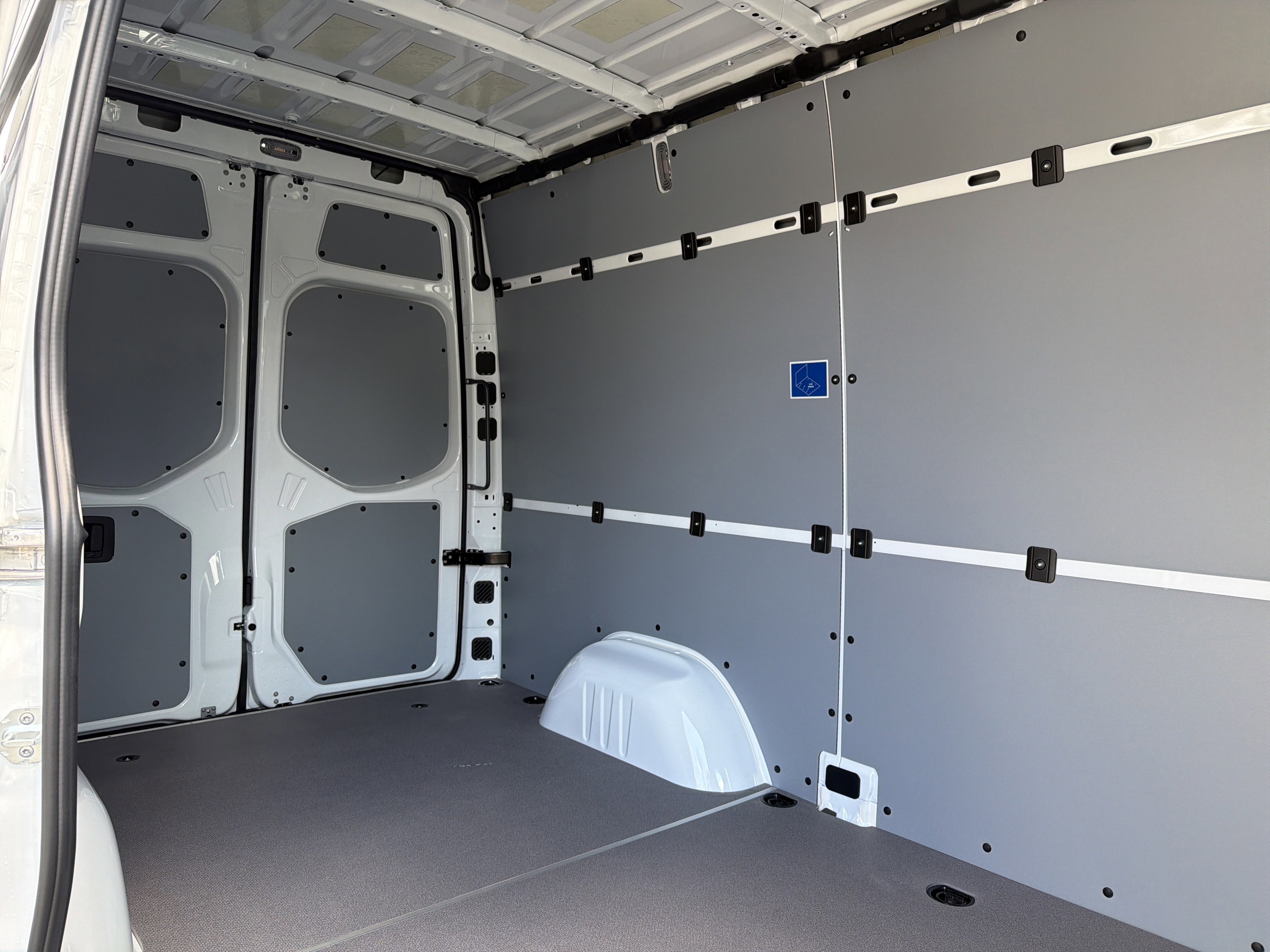 2026 Mercedes-Benz Sprinter Cargo Van 2500 Standard Roof I4 Diesel 144 RWD