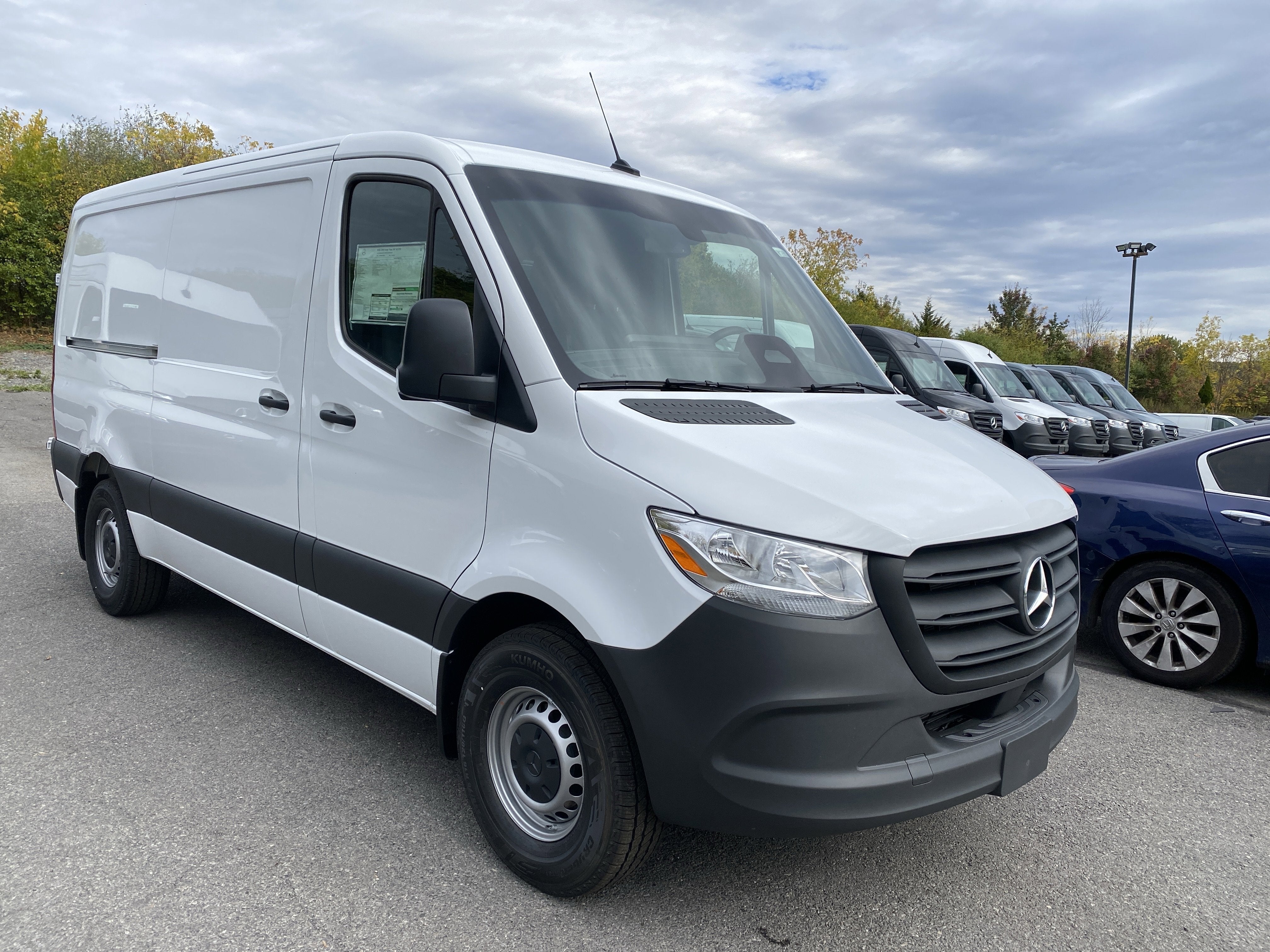 2026 Mercedes-Benz Sprinter Cargo Van 2500 Standard Roof I4 Diesel 144 RWD