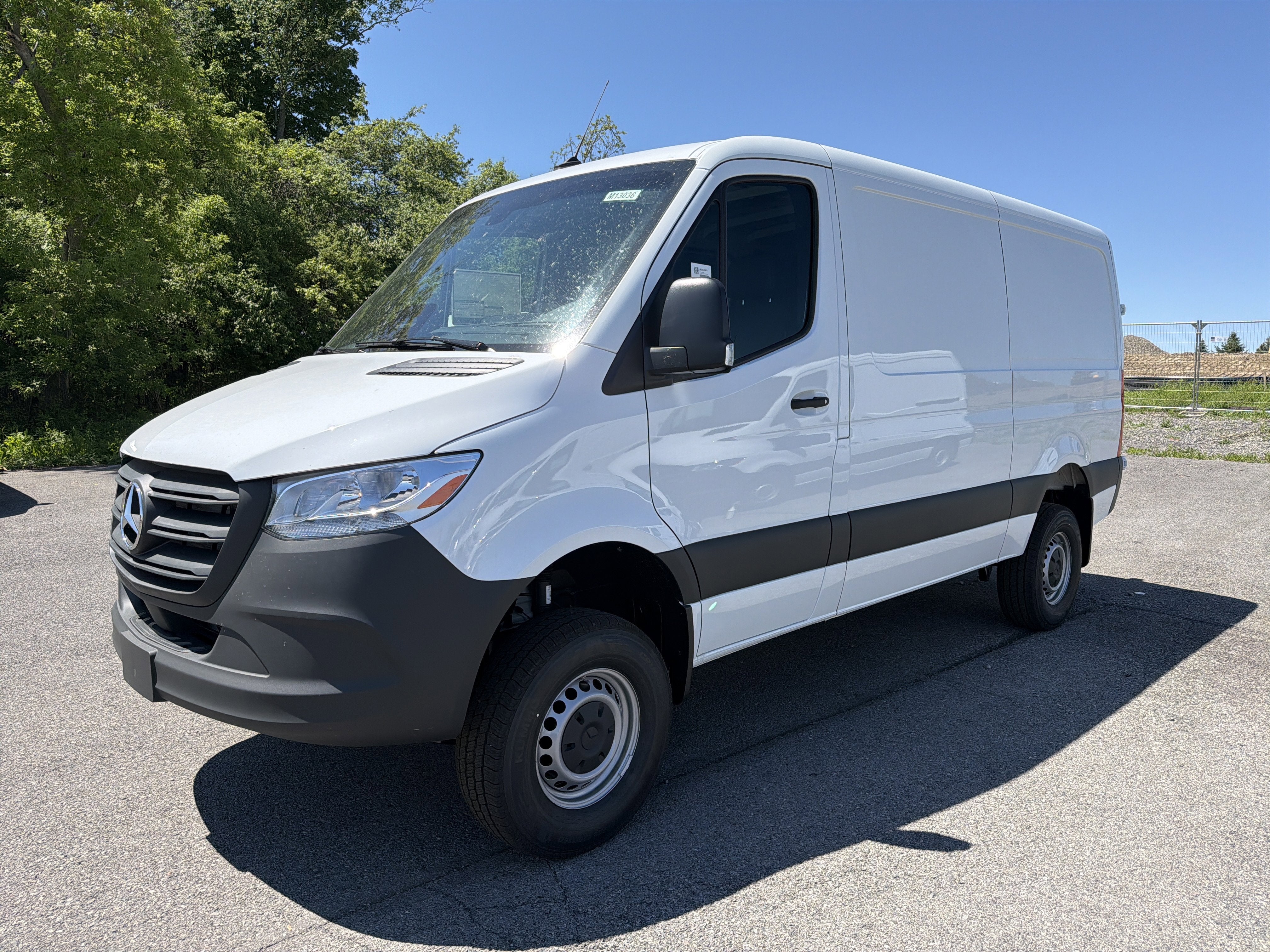 2026 Mercedes-Benz Sprinter Cargo Van 2500 Standard Roof I4 Diesel HO 144 AWD