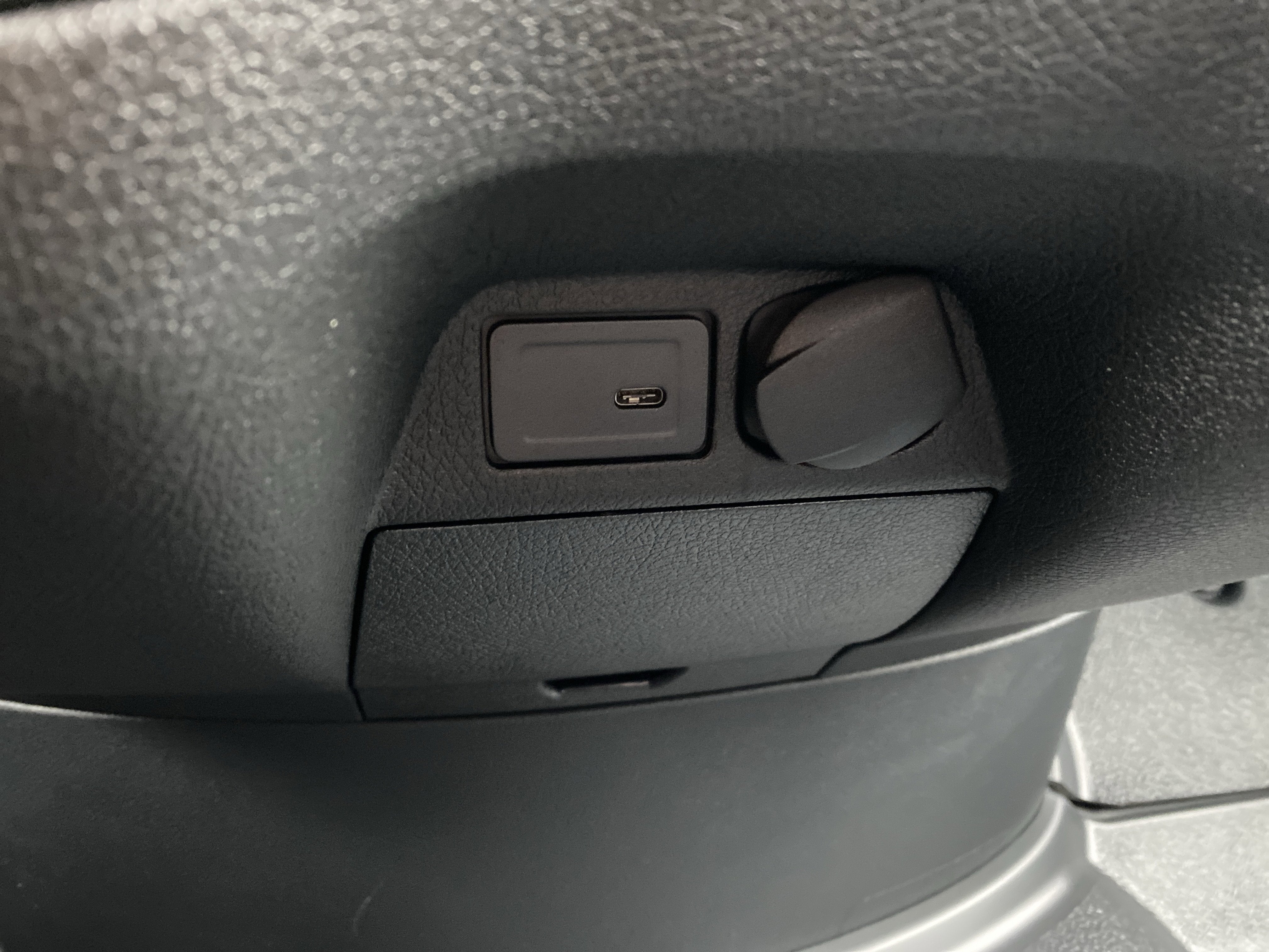 2026 Mercedes-Benz Sprinter Cargo Van 2500 High Roof I4 Diesel HO 144 AWD