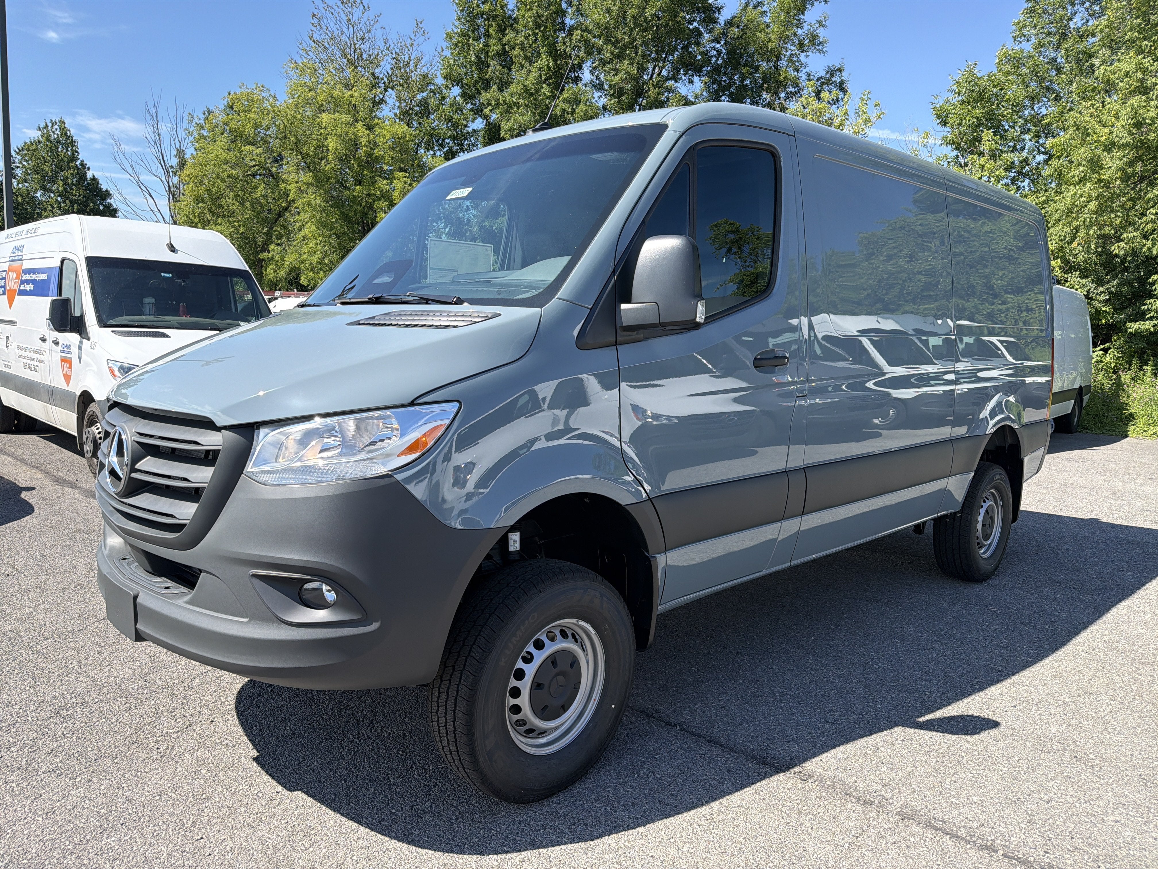 2026 Mercedes-Benz Sprinter Cargo Van 2500 Standard Roof I4 Diesel HO 144 AWD
