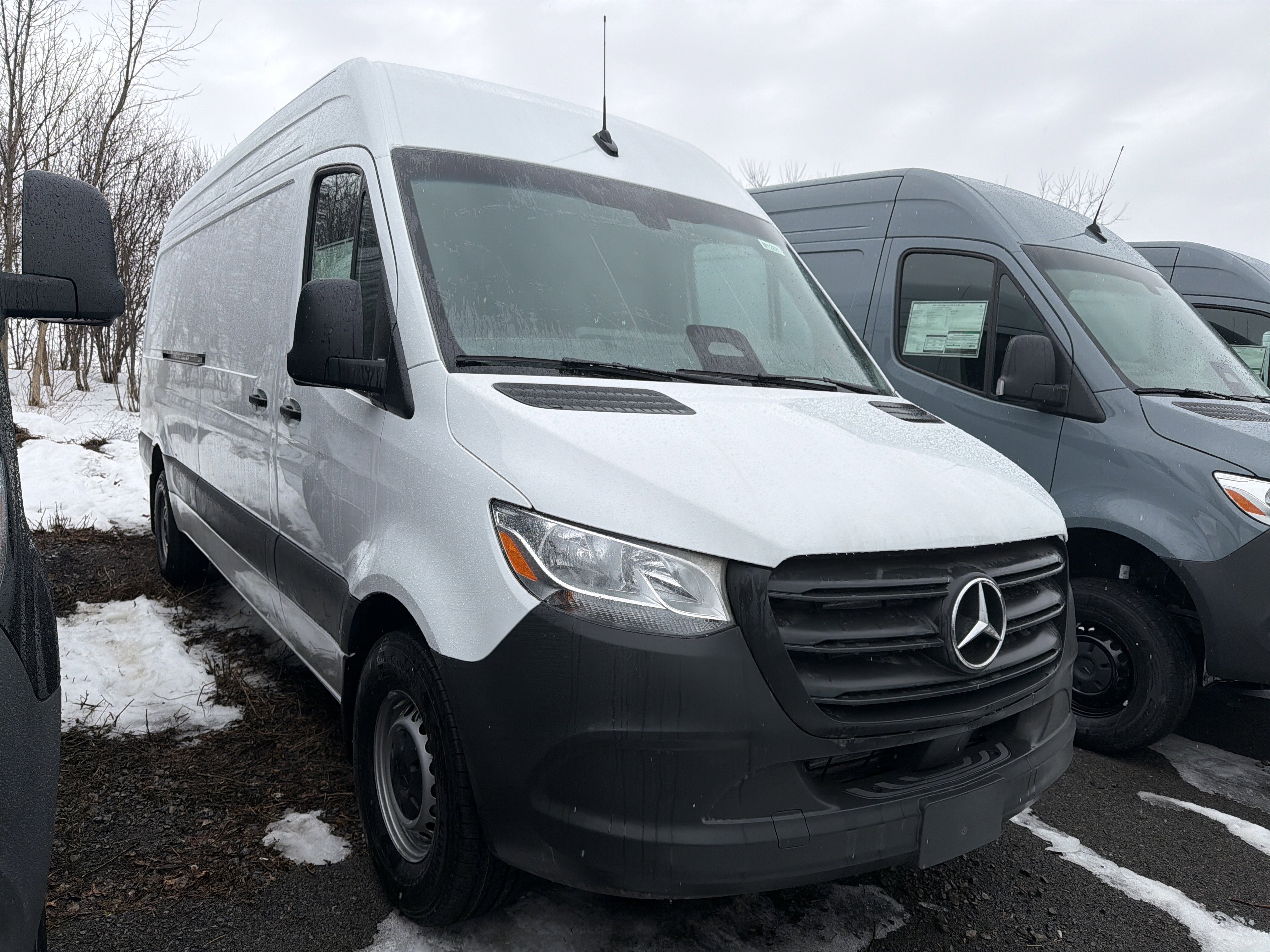 2026 Mercedes-Benz Sprinter Cargo Van 2500 High Roof I4 Diesel HO 170 RWD
