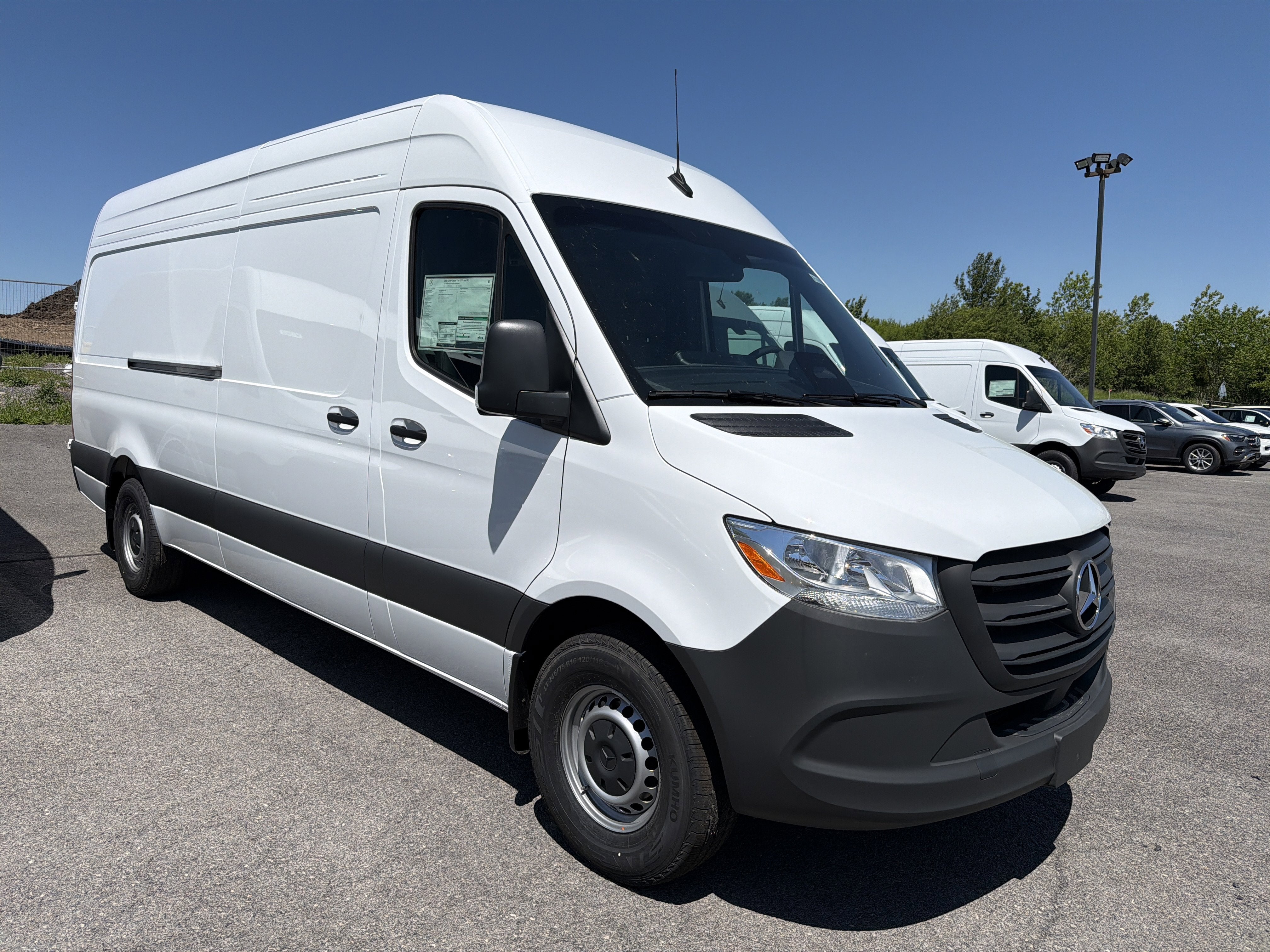 2026 Mercedes-Benz Sprinter Cargo Van 2500 High Roof I4 Diesel HO 170 RWD