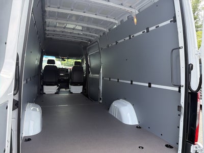 2026 Mercedes-Benz Sprinter Cargo Van 2500 High Roof I4 Diesel HO 170 RWD