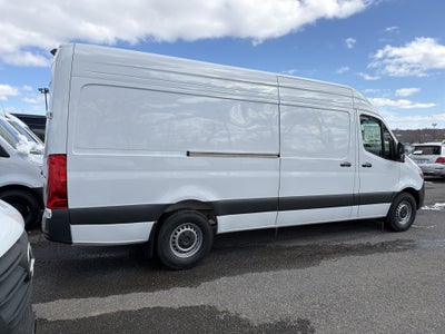 2026 Mercedes-Benz Sprinter Cargo Van 2500 High Roof I4 Diesel HO 170 RWD