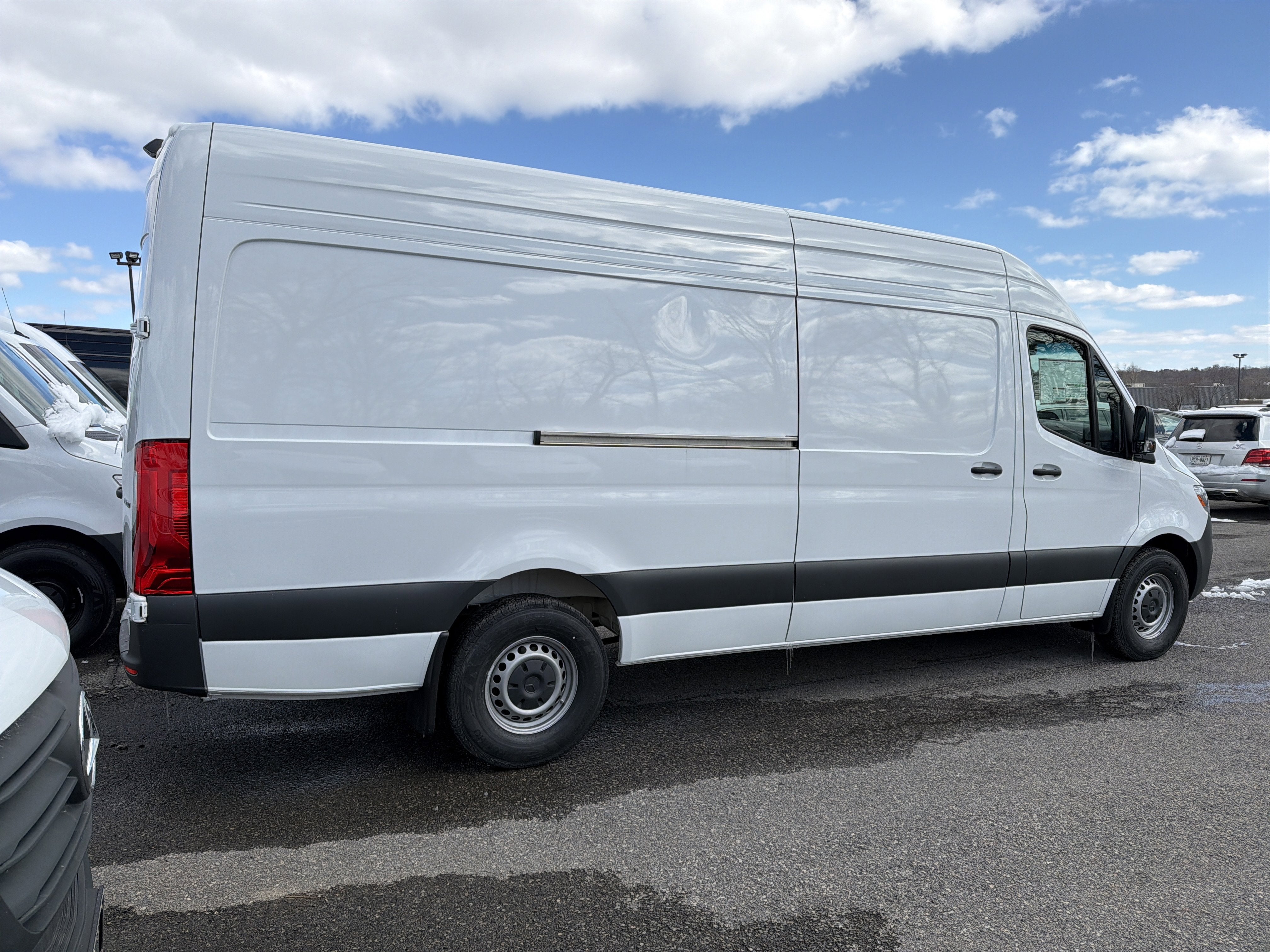 2026 Mercedes-Benz Sprinter Cargo Van 2500 High Roof I4 Diesel HO 170 RWD