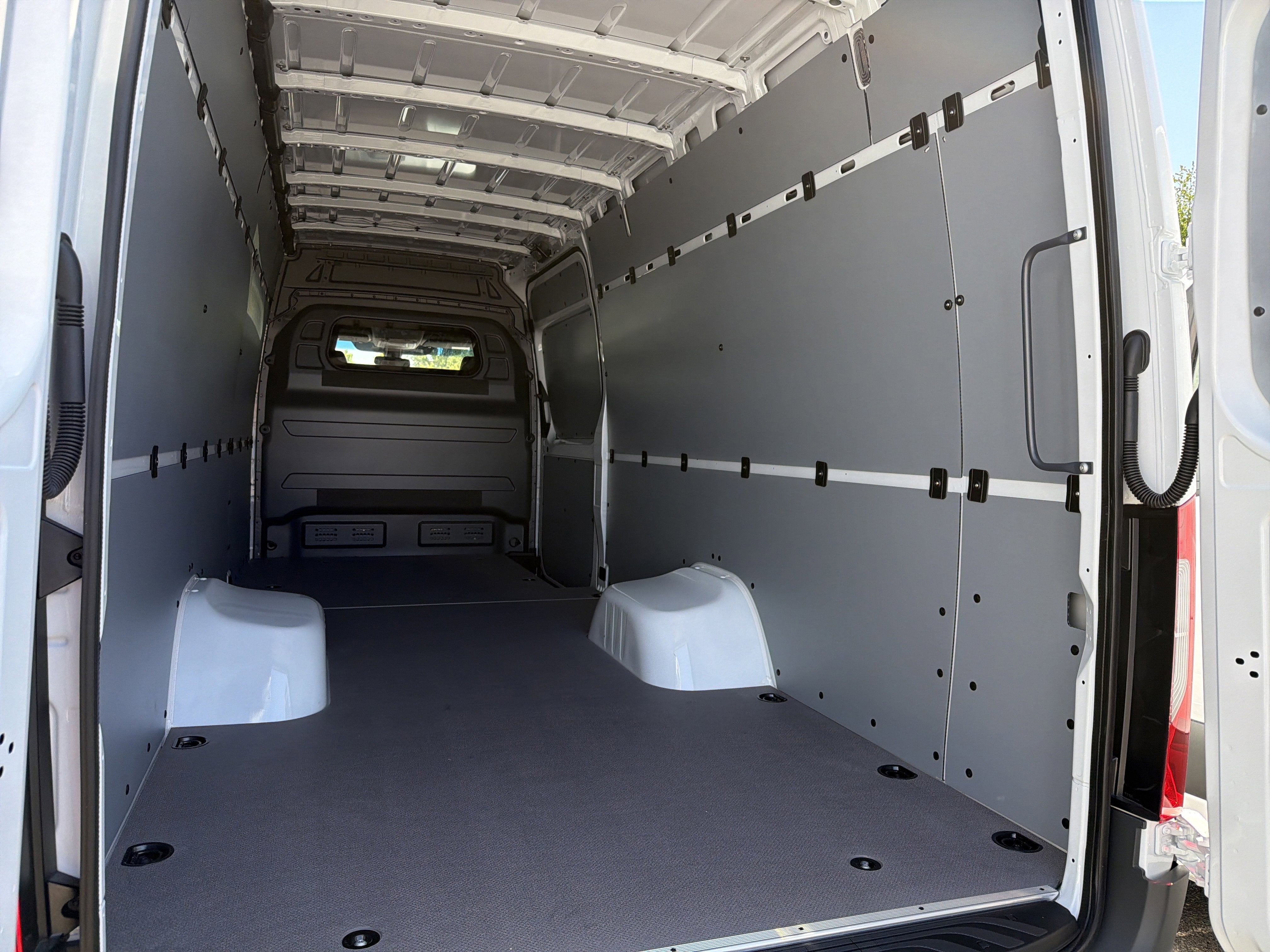 2026 Mercedes-Benz Sprinter Cargo Van 4500 High Roof I4 Diesel HO 170 Extended RWD
