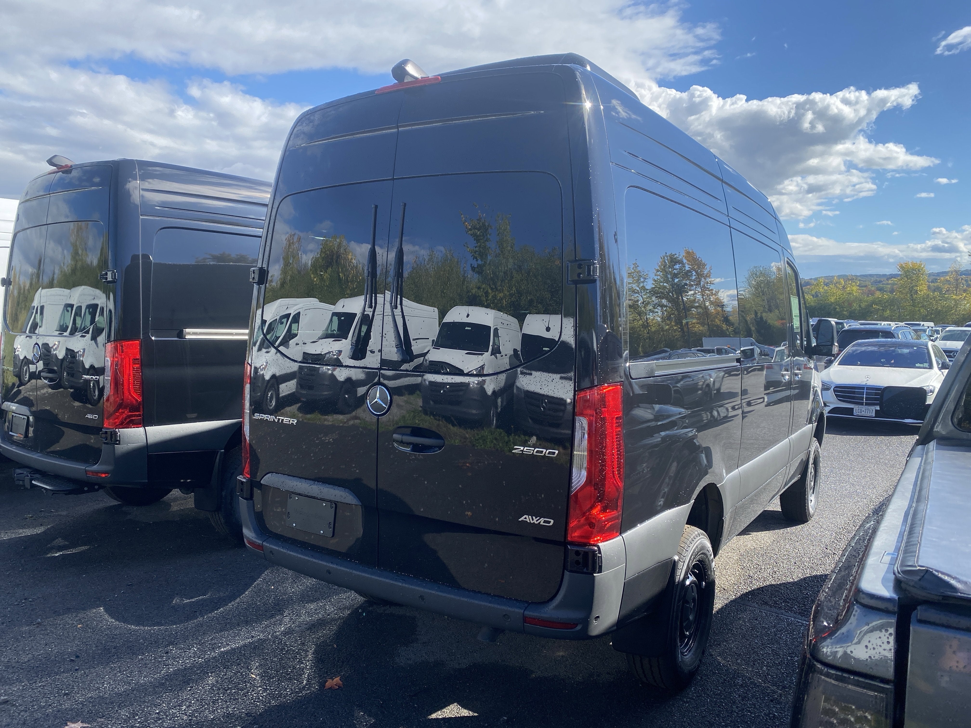 2025 Mercedes-Benz Sprinter Passenger Van 2500 High Roof I4 Diesel HO 144 AWD